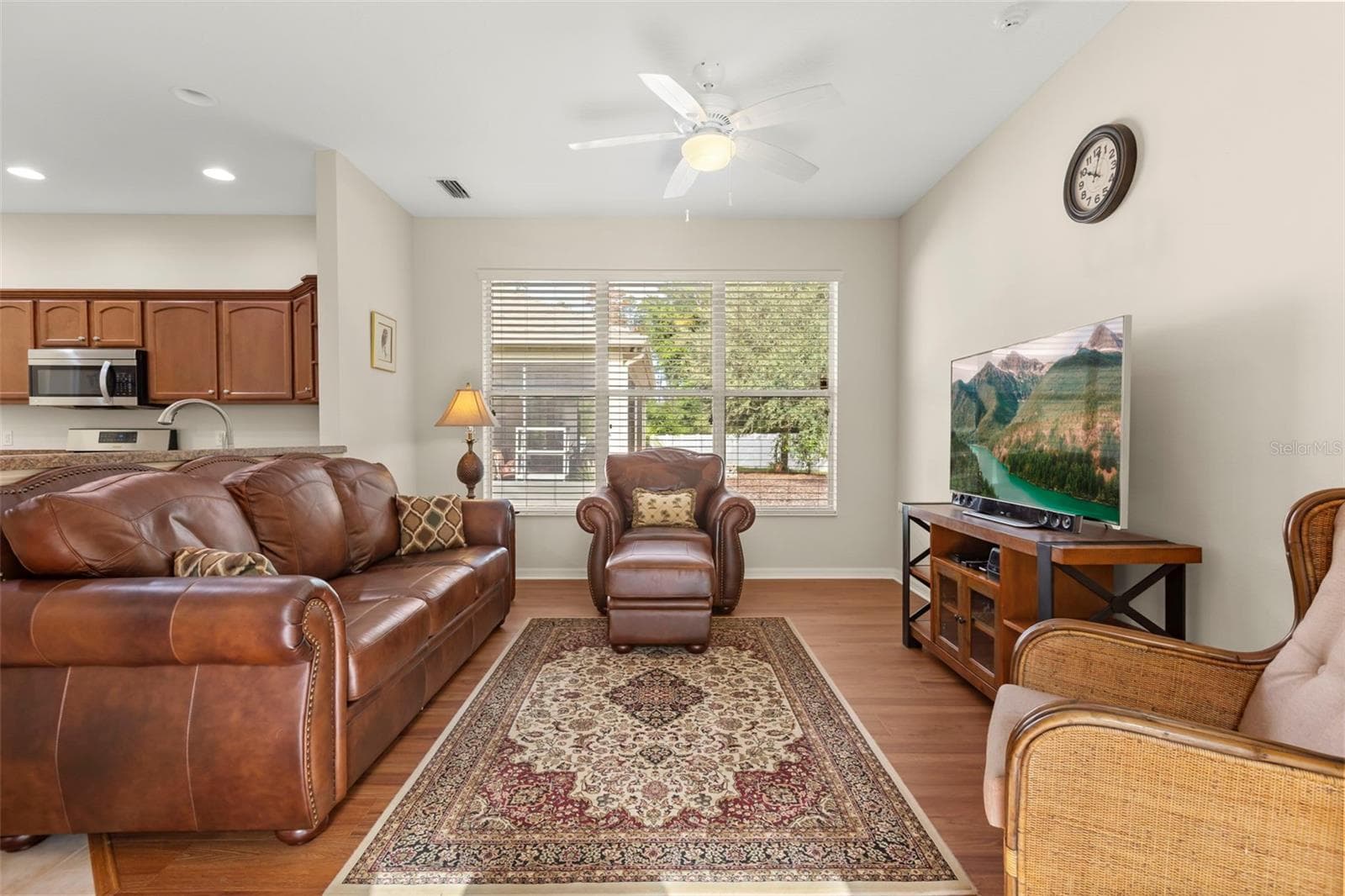 Comfortable Living Room with Open View to Kitchen - 4711 HERITAGE TRL, LEESBURG