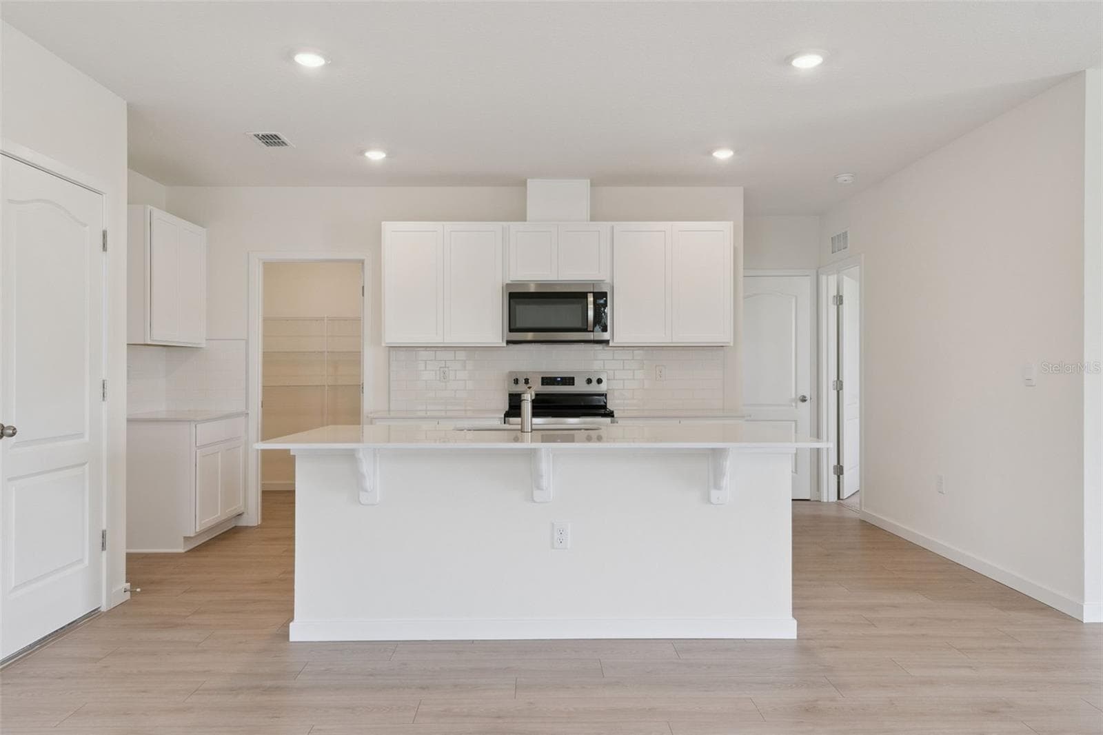 Single Family Residence at 3104 HOUSE FINCH RD, ST CLOUD, photo 13 of 83