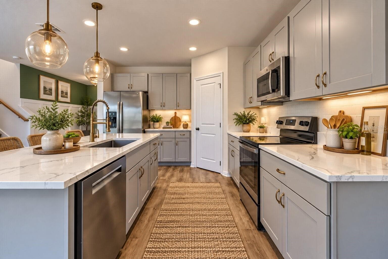 *virtually staged - 585 BLACK EAGLE DR, GROVELAND