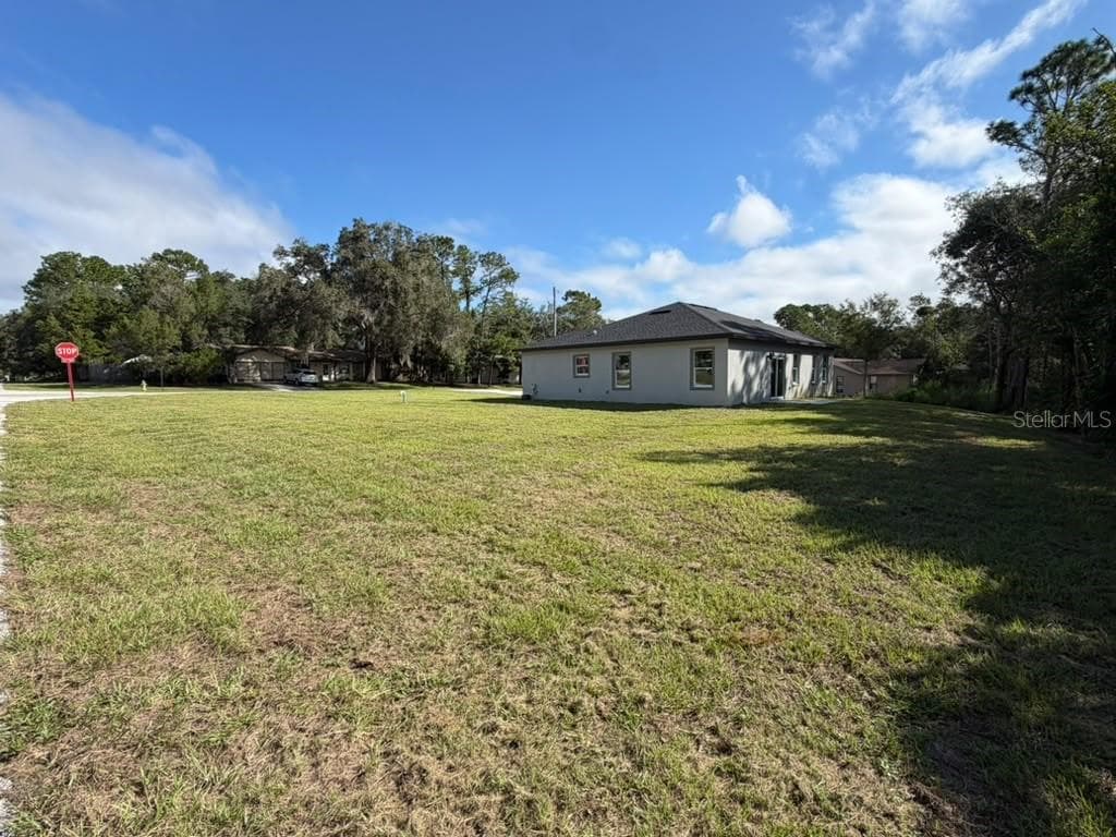 Single Family Residence at 1470 W EVERGREEN DR, CITRUS SPRINGS, photo 2 of 13