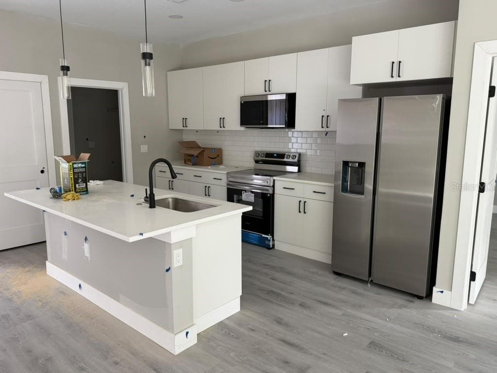 Single Family Residence at 1470 W EVERGREEN DR, CITRUS SPRINGS, photo 5 of 13