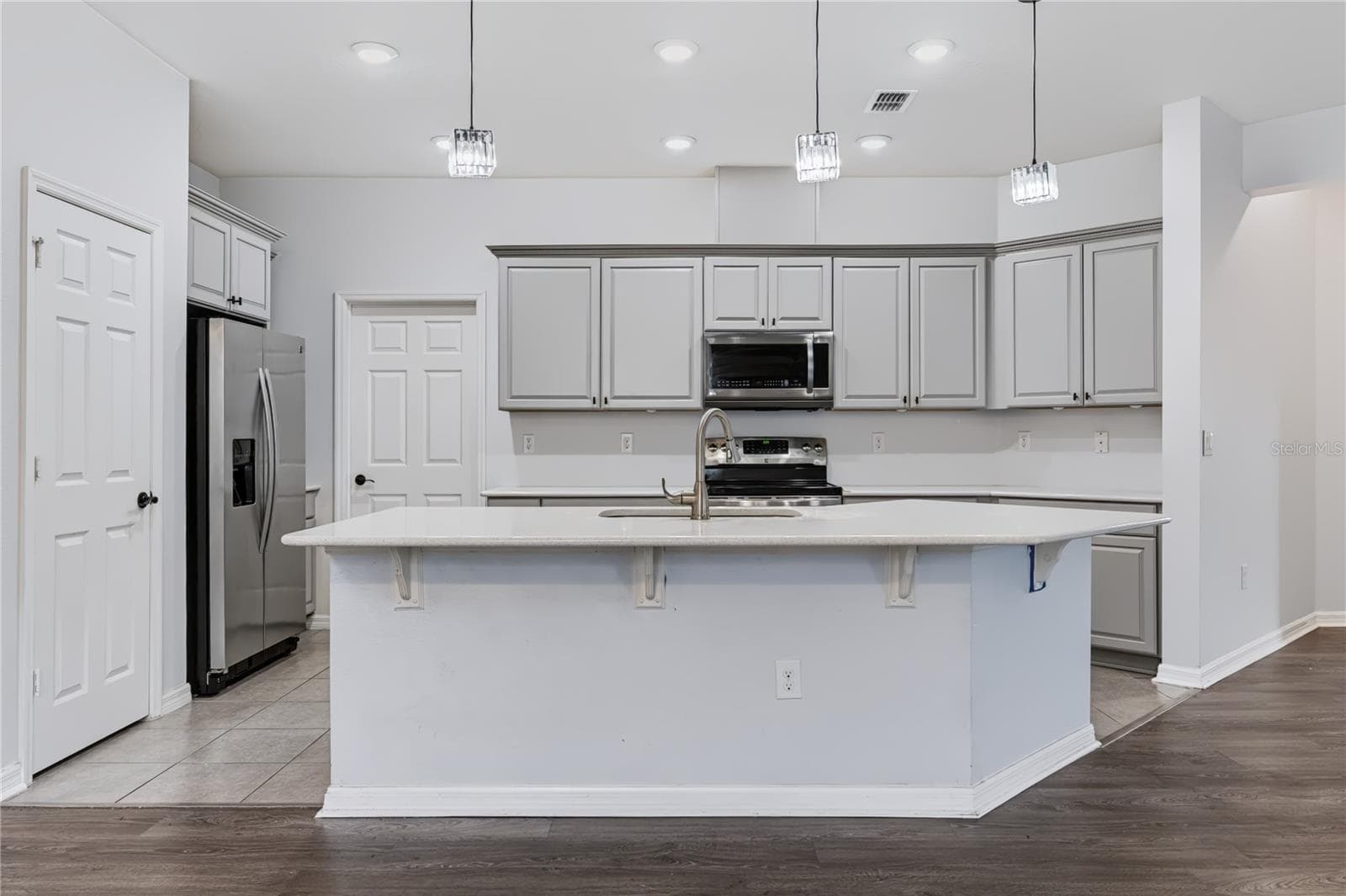 Single Family Residence at 4721 GRASSENDALE TER, SANFORD, photo 4 of 28