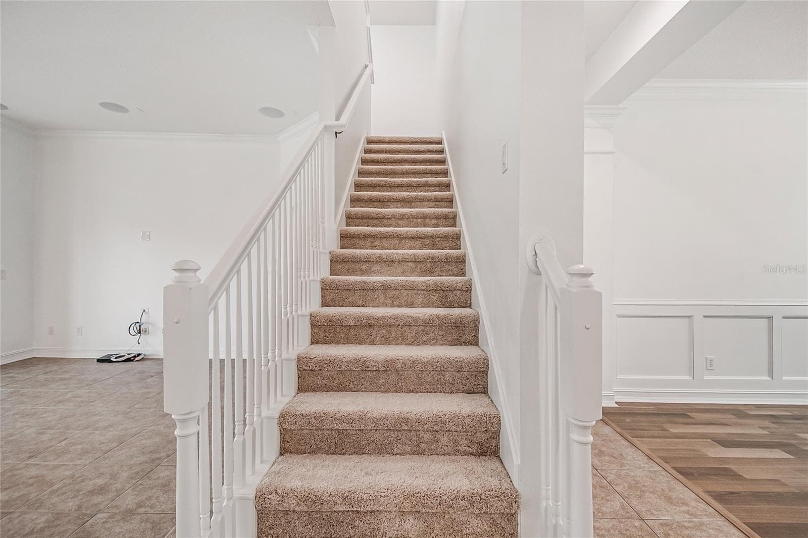 STAIRS TO BONUS ROOM SECOND FLOOR - 4244 ISLE VISTA AVE, BELLE ISLE