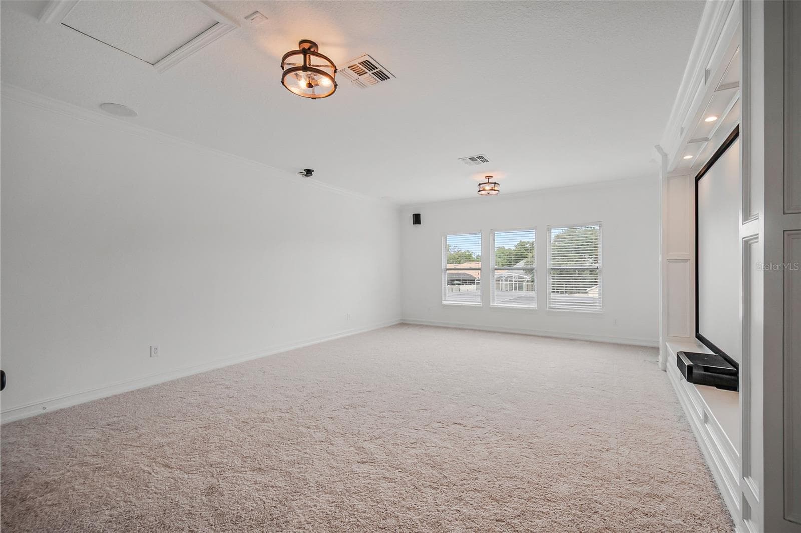 BONUS ROOM SECOND FLOOR - 4244 ISLE VISTA AVE, BELLE ISLE