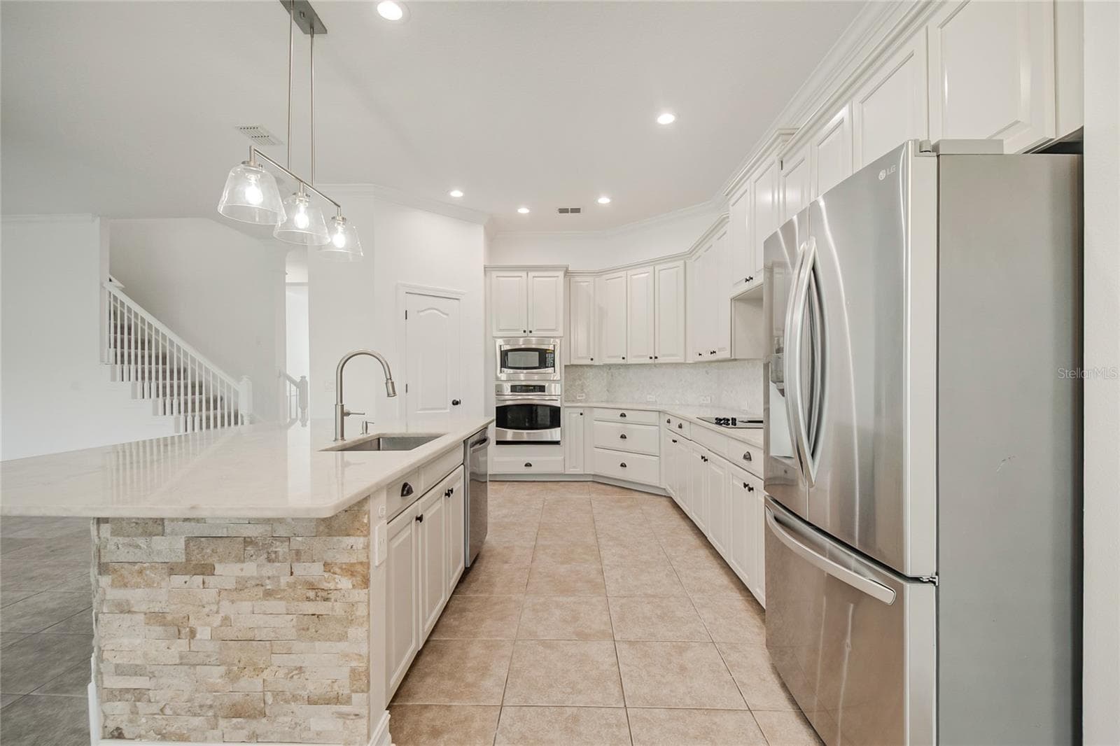 Single Family Residence at 4244 ISLE VISTA AVE, BELLE ISLE, photo 62 of 83