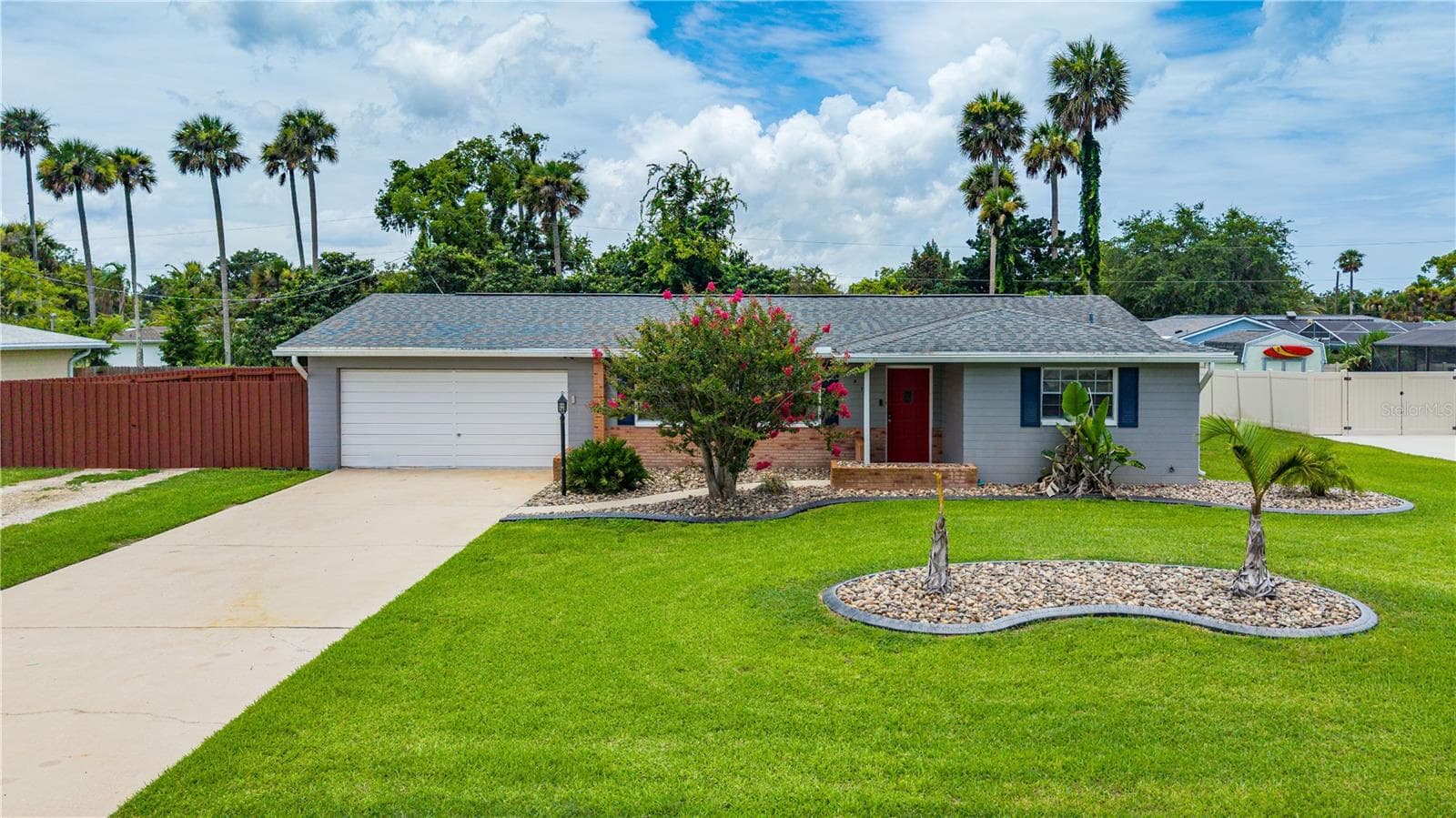 918 WELLS DR