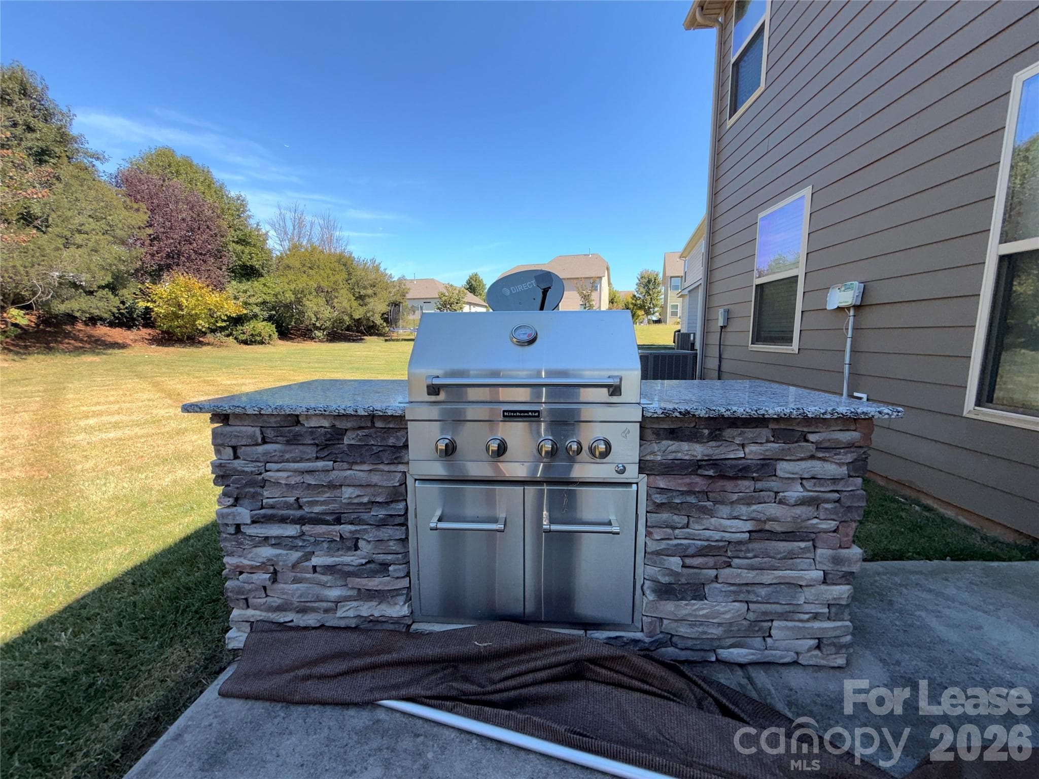 Single Family Residence at 2433 Chinkapin Court, Gastonia, photo 4 of 36