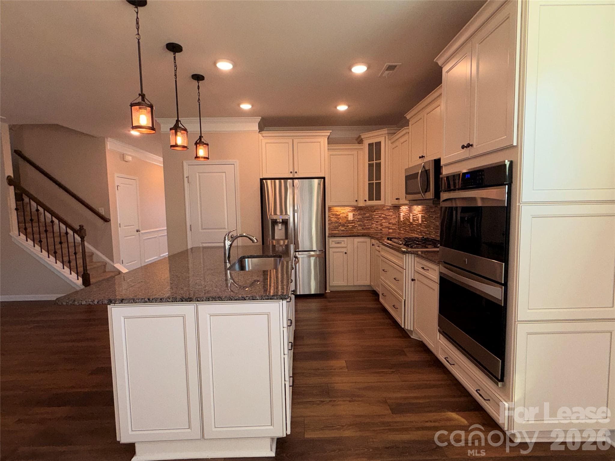 Single Family Residence at 2433 Chinkapin Court, Gastonia, photo 9 of 36