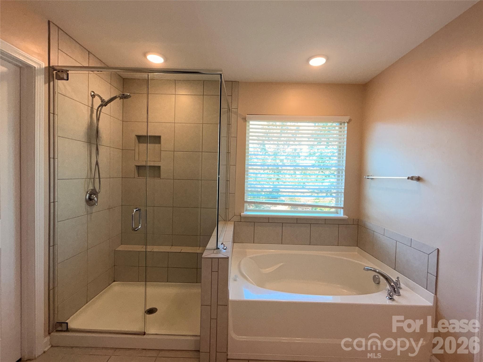 Single Family Residence at 2433 Chinkapin Court, Gastonia, photo 30 of 36