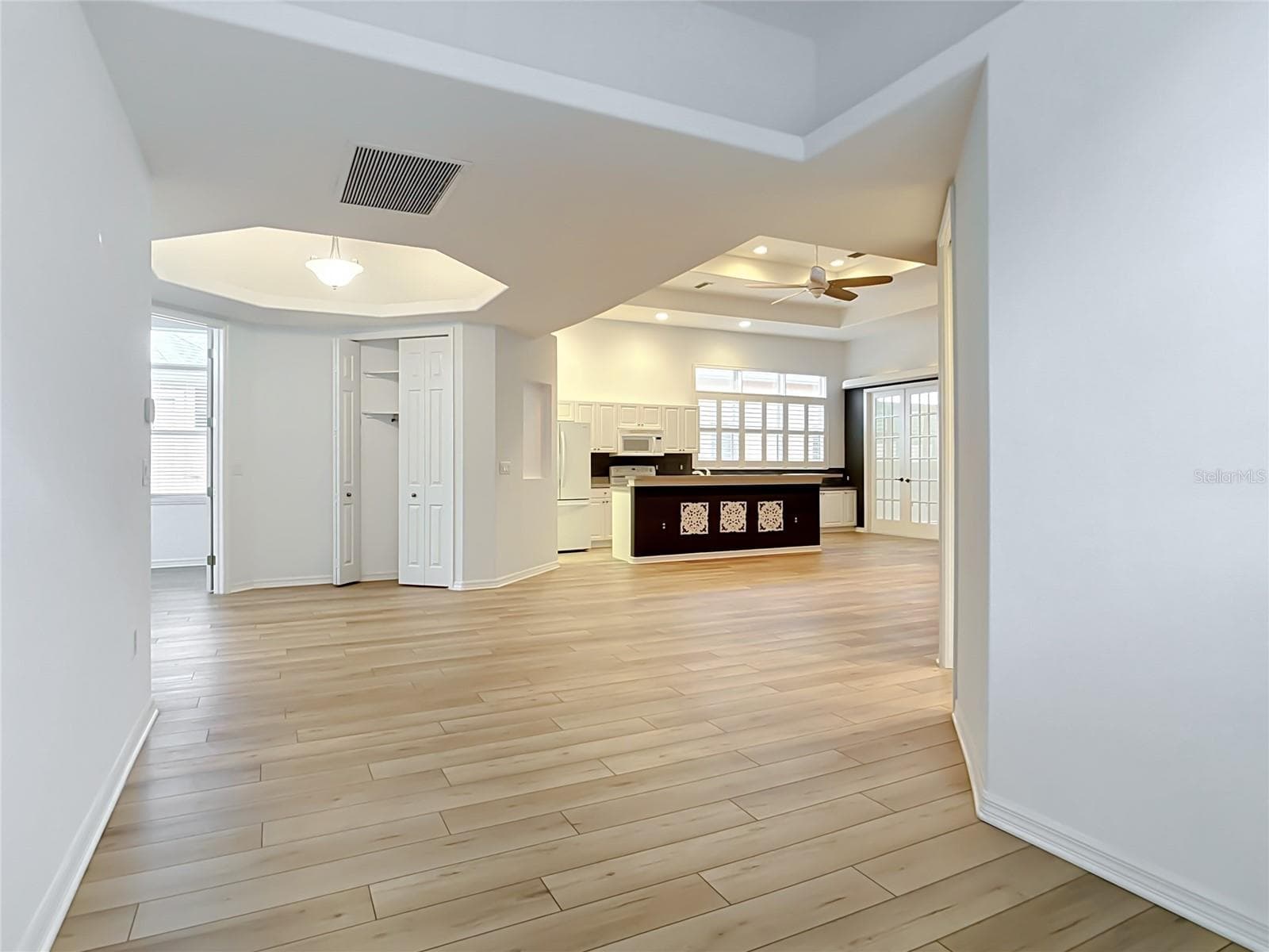 Single Family Residence at 2120 MATTAMY CT, VENICE, photo 6 of 51