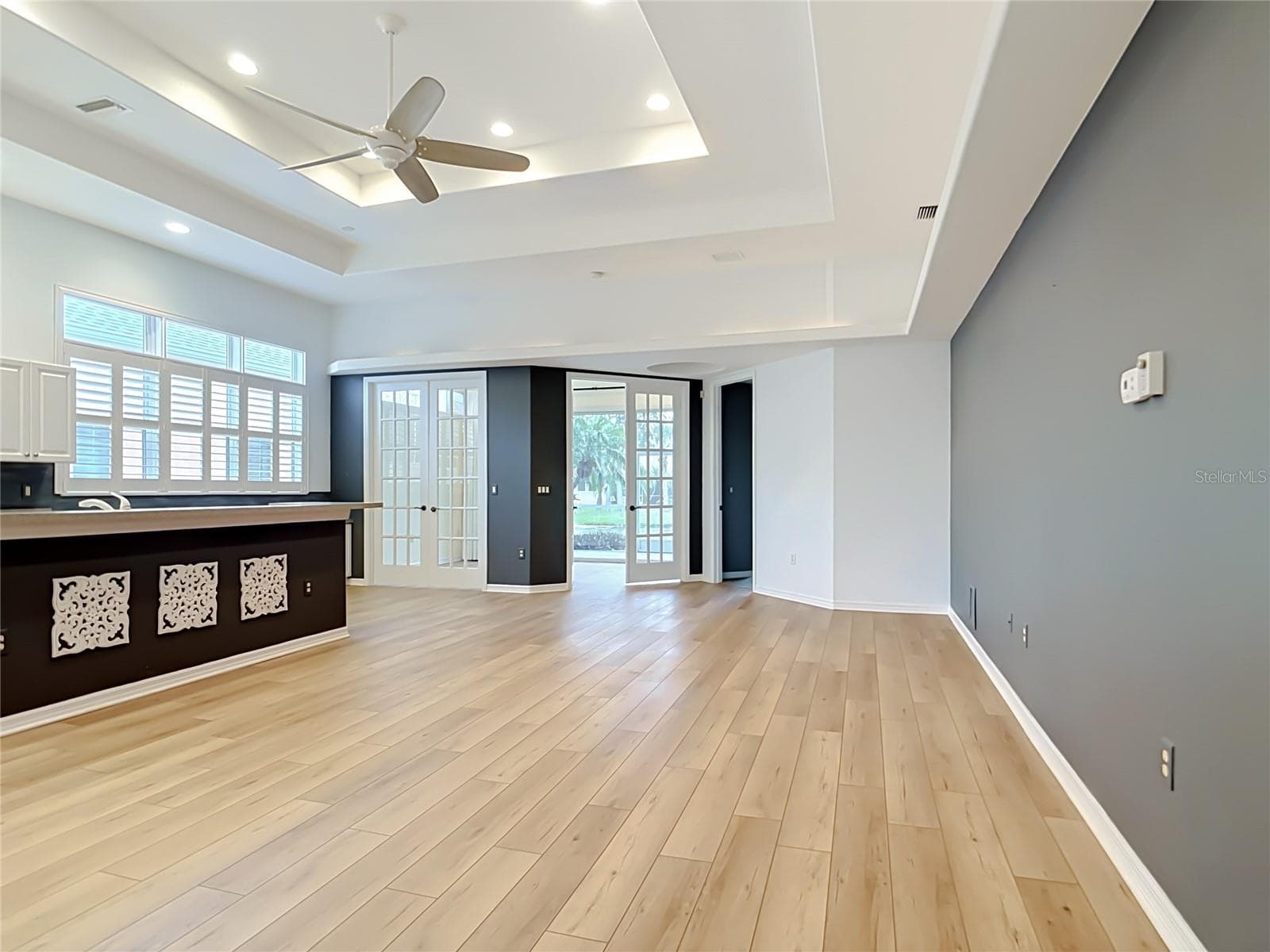 Living - 2120 MATTAMY CT, VENICE