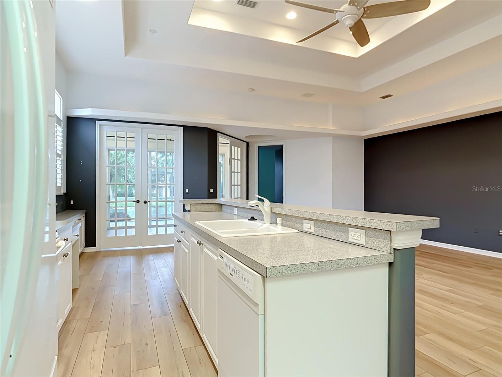 Single Family Residence at 2120 MATTAMY CT, VENICE, photo 11 of 51