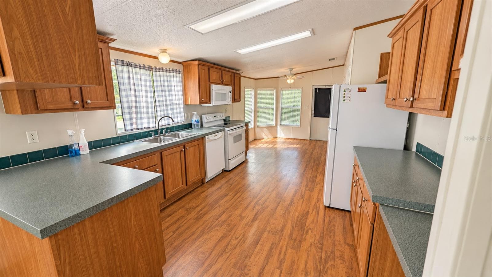 Manufactured Home at 3657 E FLINT LN, INVERNESS, photo 6 of 22
