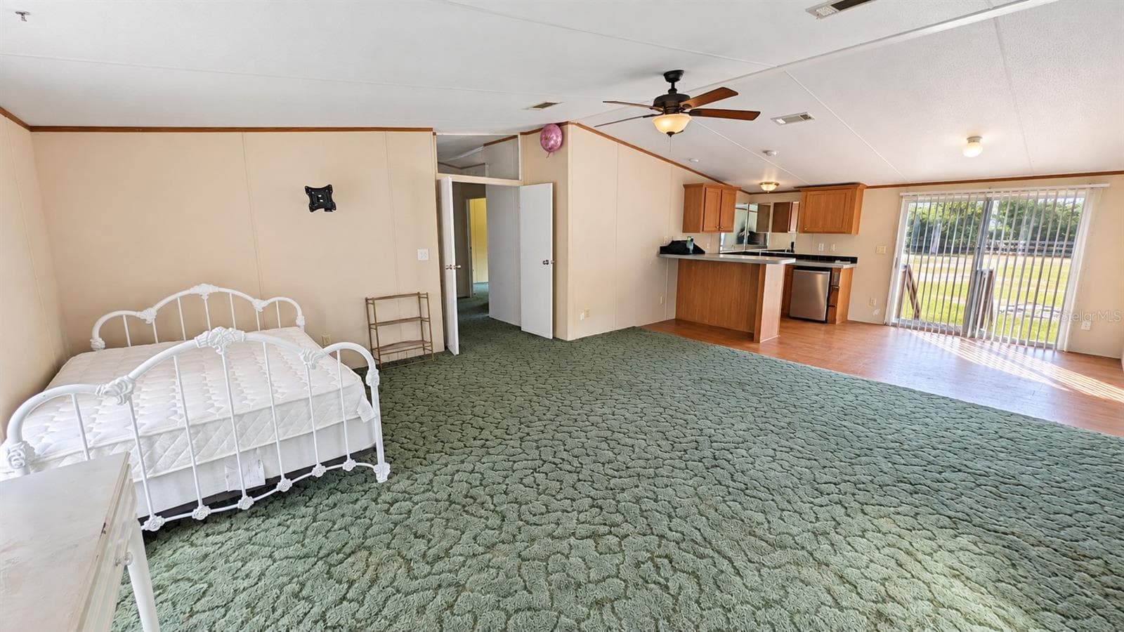Manufactured Home at 3657 E FLINT LN, INVERNESS, photo 9 of 22