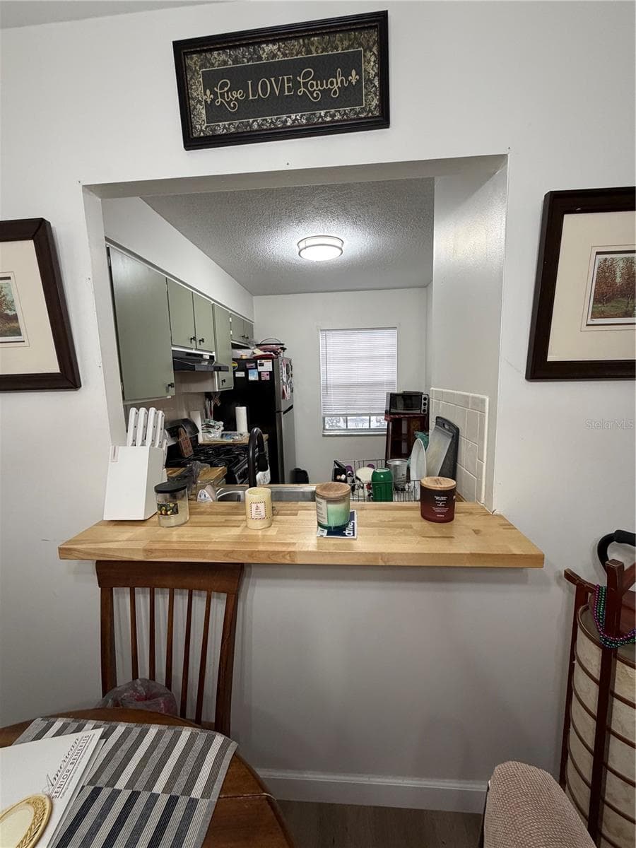 Villa at 1603 MISSION HILLS BLVD, CLEARWATER, photo 8 of 26