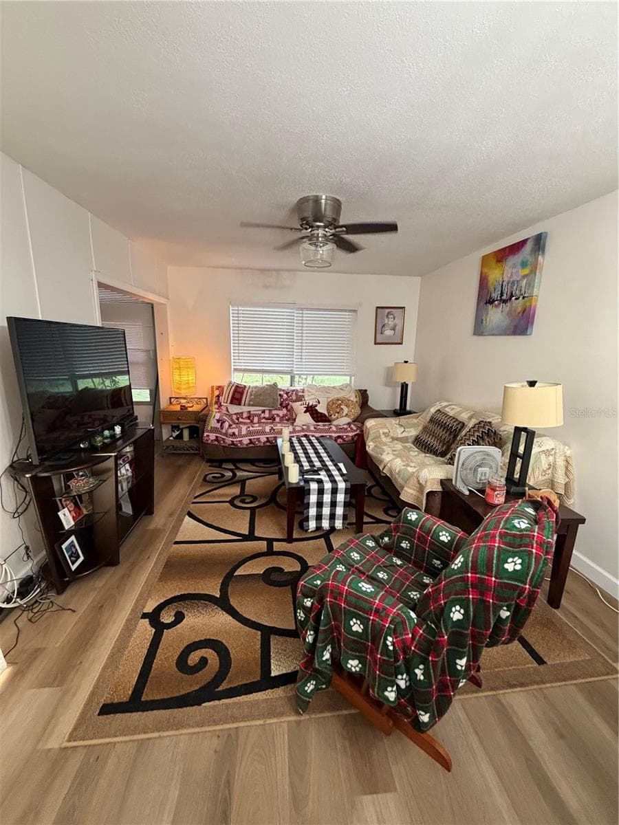 Villa at 1603 MISSION HILLS BLVD, CLEARWATER, photo 11 of 26