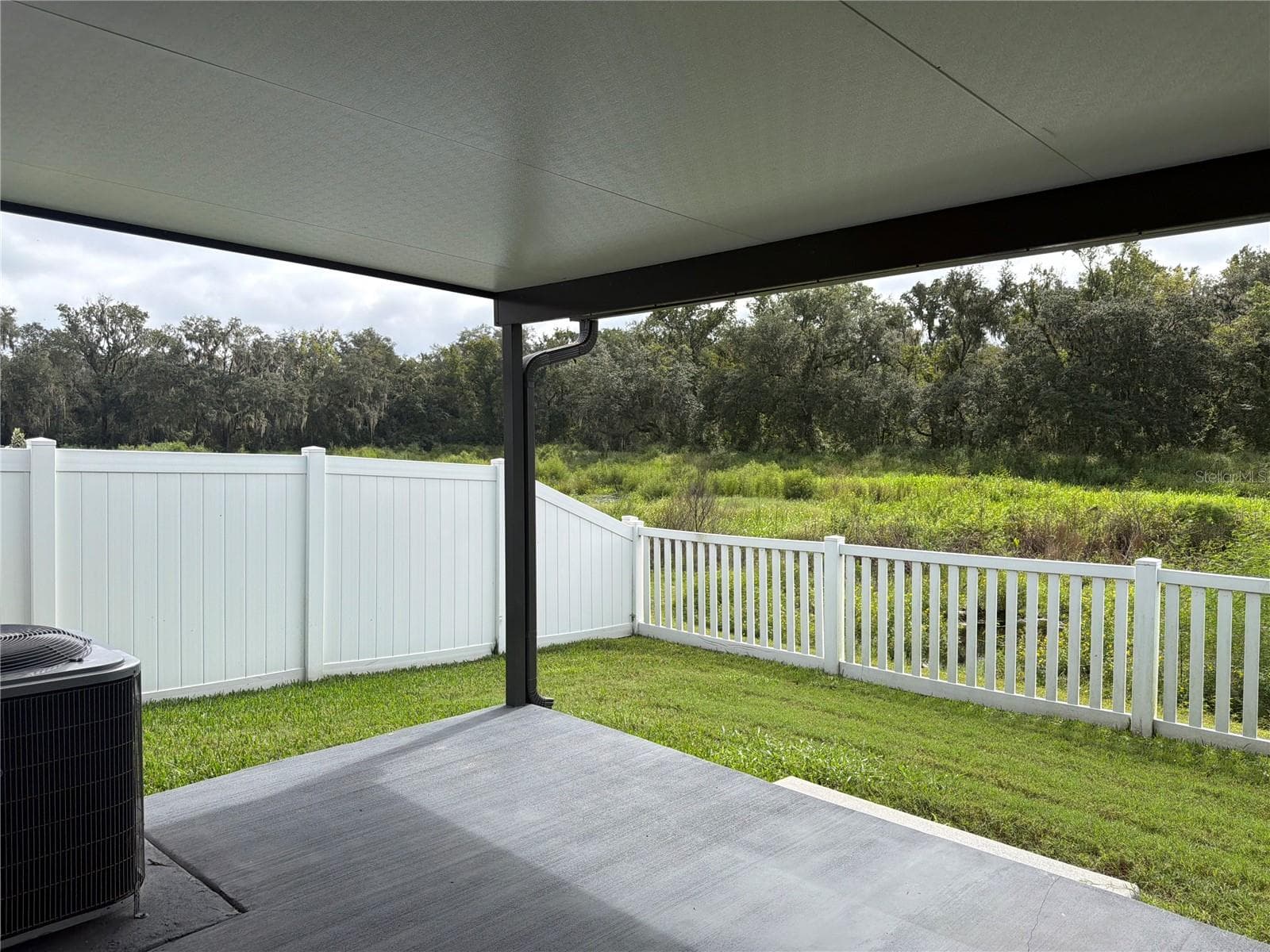 Single Family Residence at 39938 HARMON GROVE CT, ZEPHYRHILLS, photo 34 of 37
