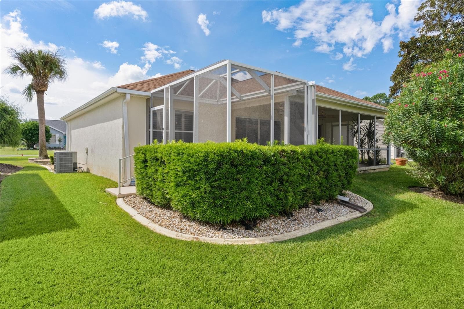 Single Family Residence at 2105 SUAREZ CT, THE VILLAGES, photo 11 of 49