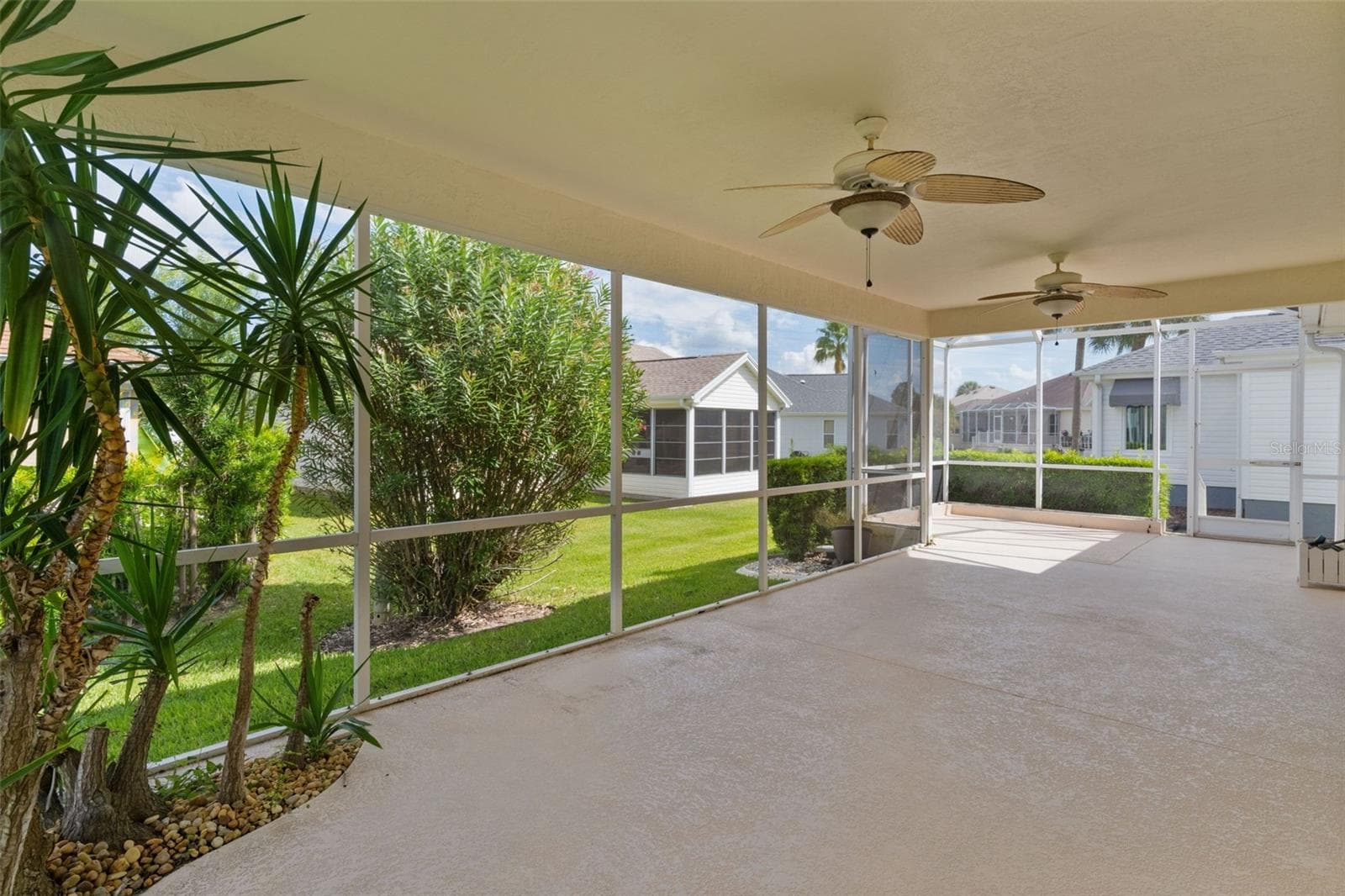 Single Family Residence at 2105 SUAREZ CT, THE VILLAGES, photo 12 of 49