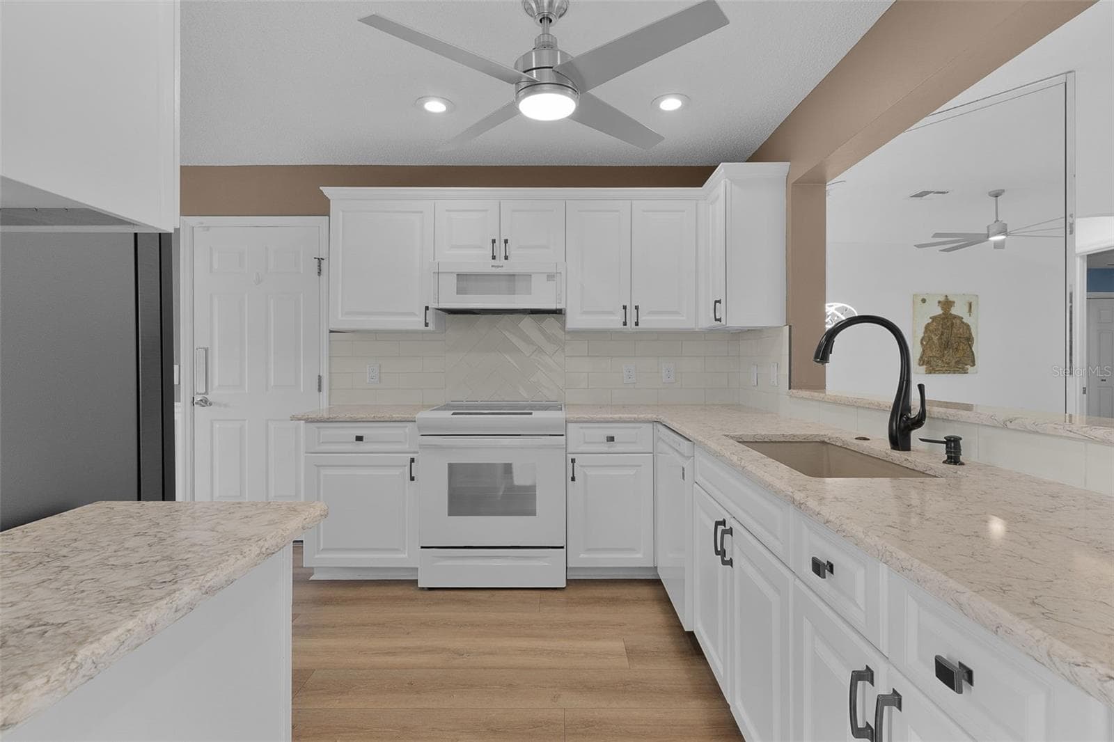 Single Family Residence at 2105 SUAREZ CT, THE VILLAGES, photo 17 of 49