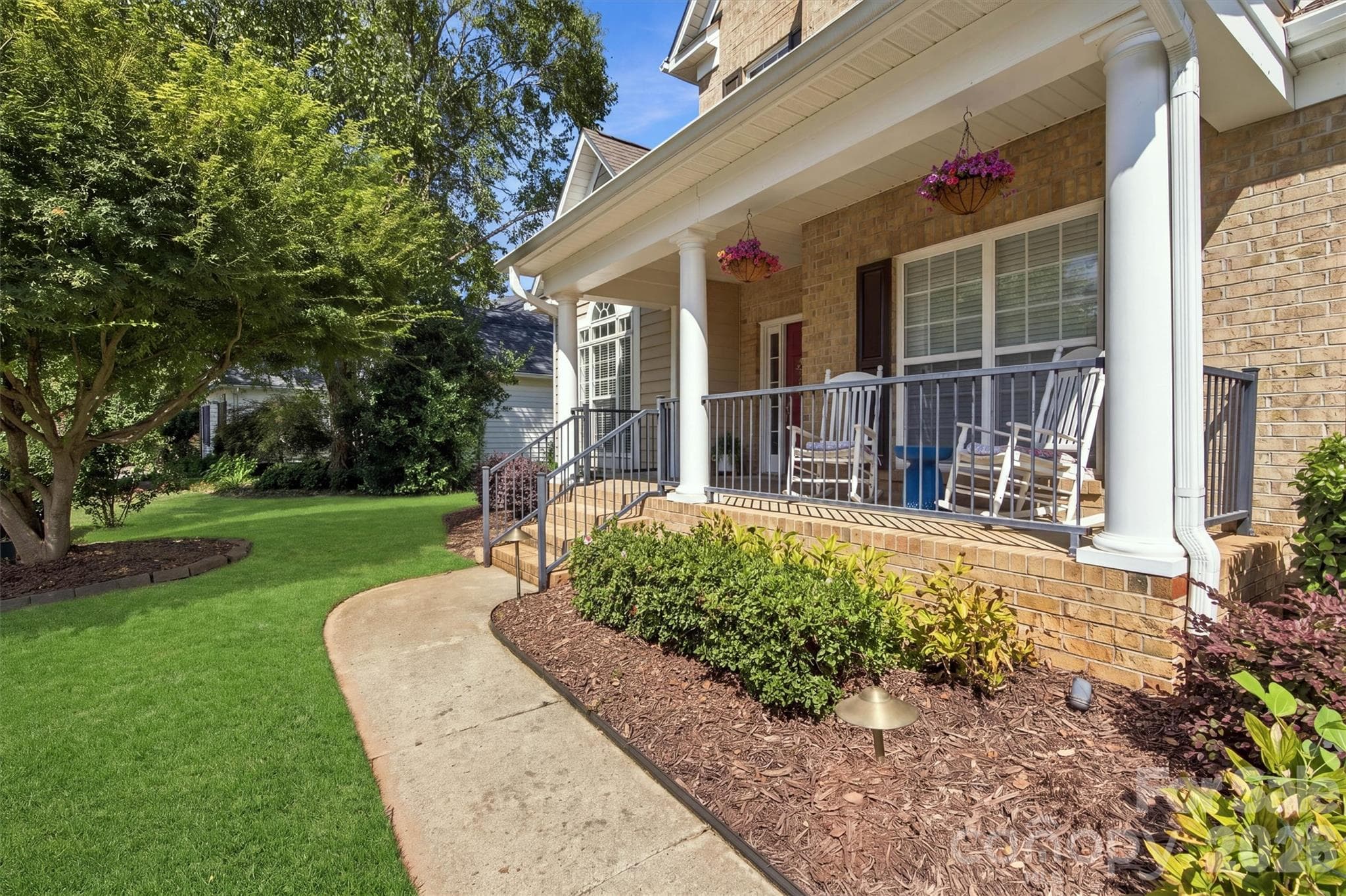 Single Family Residence at 1550 Valhalla Drive, Denver, photo 5 of 41