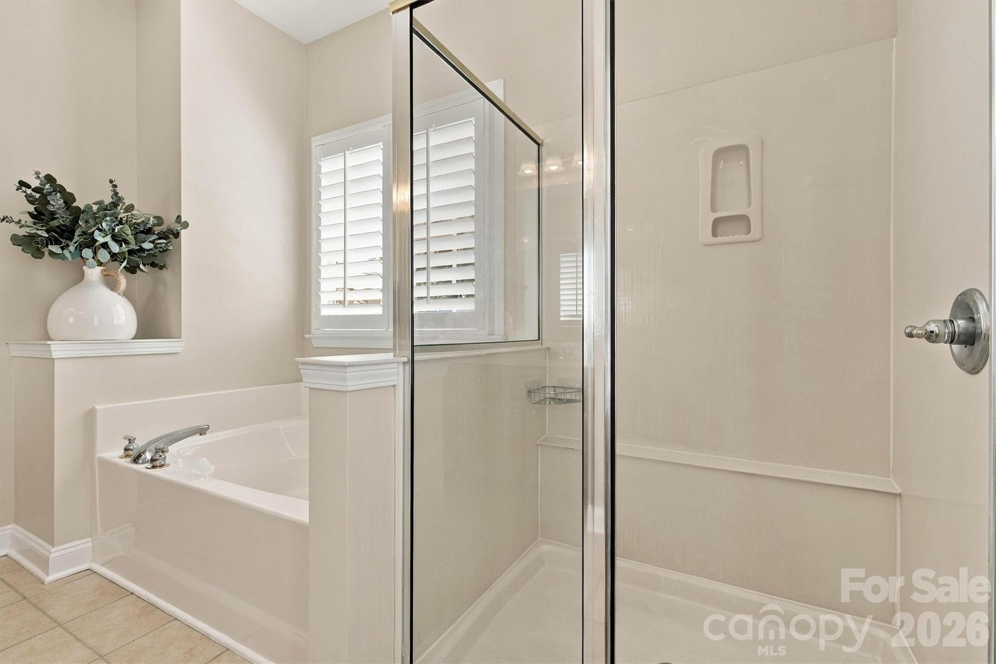 Single Family Residence at 1550 Valhalla Drive, Denver, photo 20 of 41
