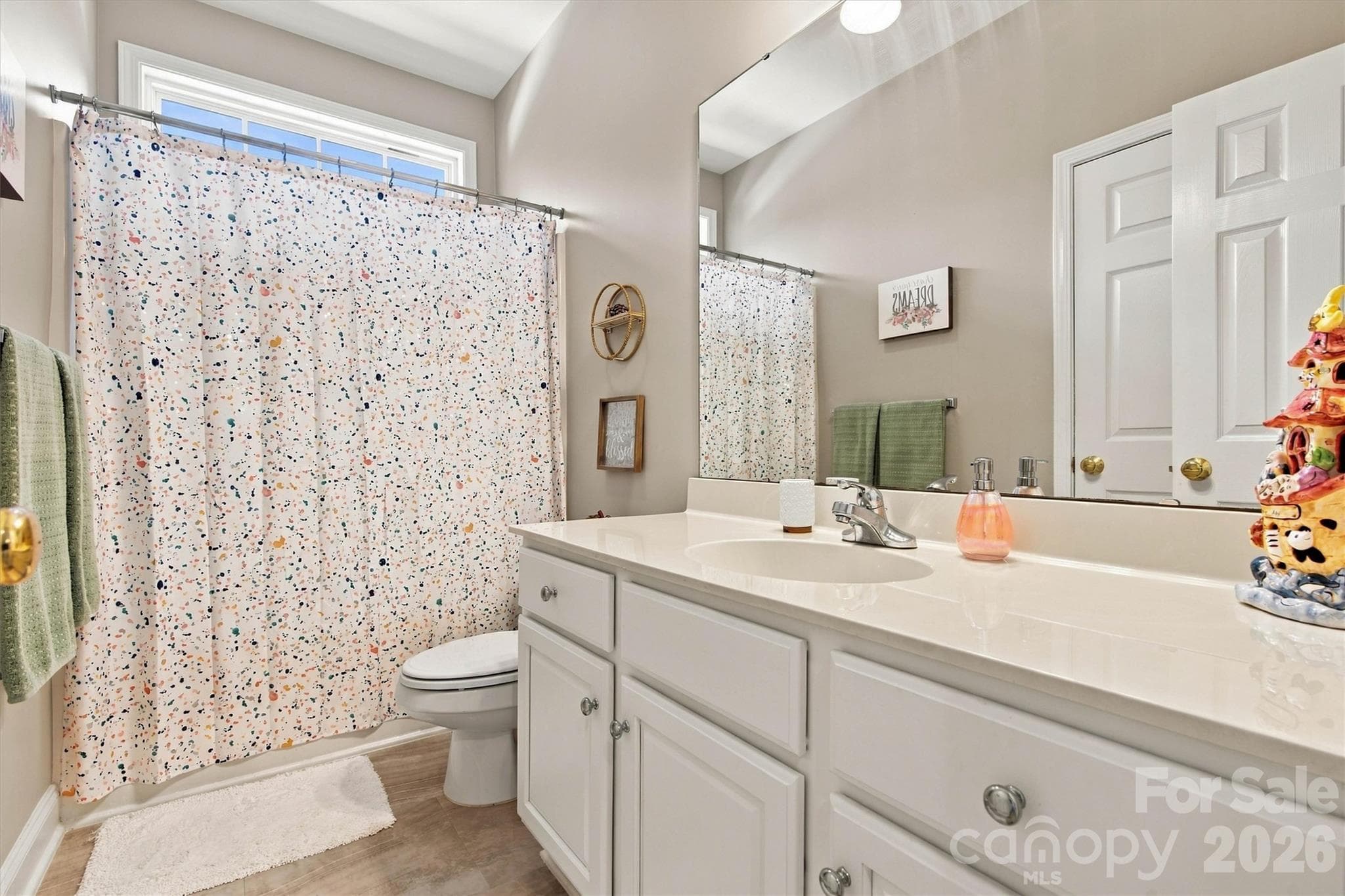 Single Family Residence at 1550 Valhalla Drive, Denver, photo 29 of 41