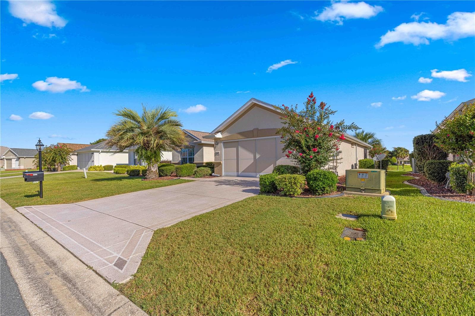 Single Family Residence at 8829 SE 132ND LOOP, SUMMERFIELD, photo 20 of 48