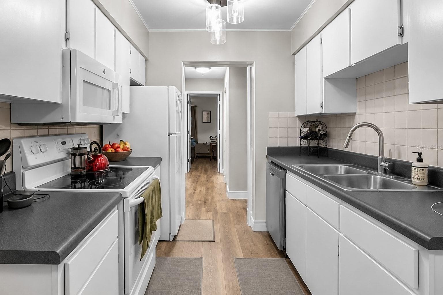 Kitchen - 2031 DOVER CT, OLDSMAR