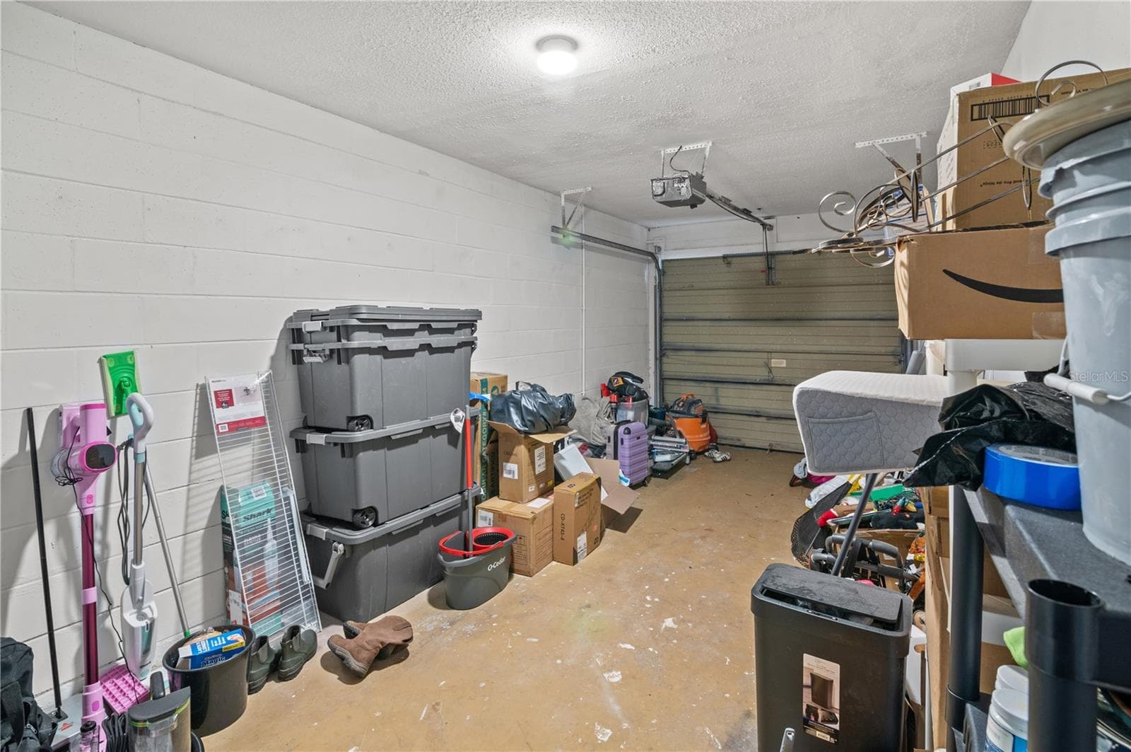 Garage - 2031 DOVER CT, OLDSMAR