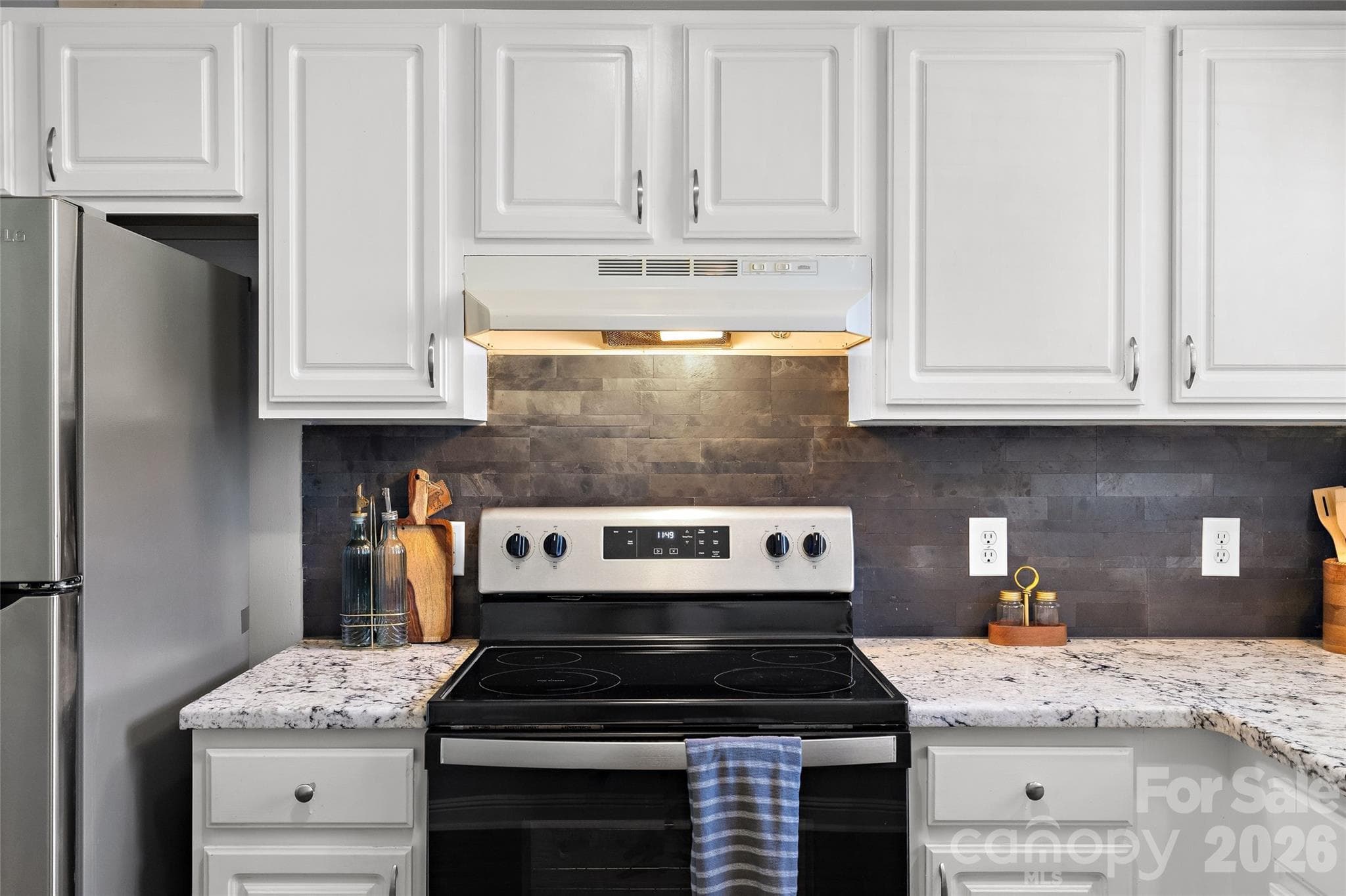 Condominium at 3009 Heathstead Place, Charlotte, photo 5 of 37