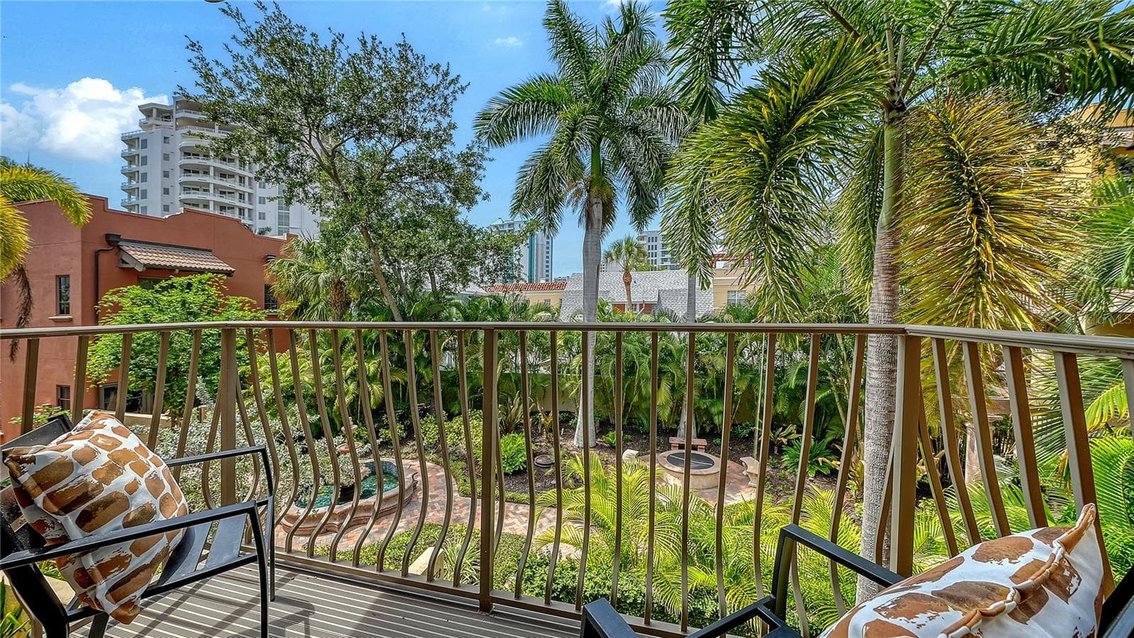 Townhouse at 1513 OAK ST #18, SARASOTA, photo 25 of 50