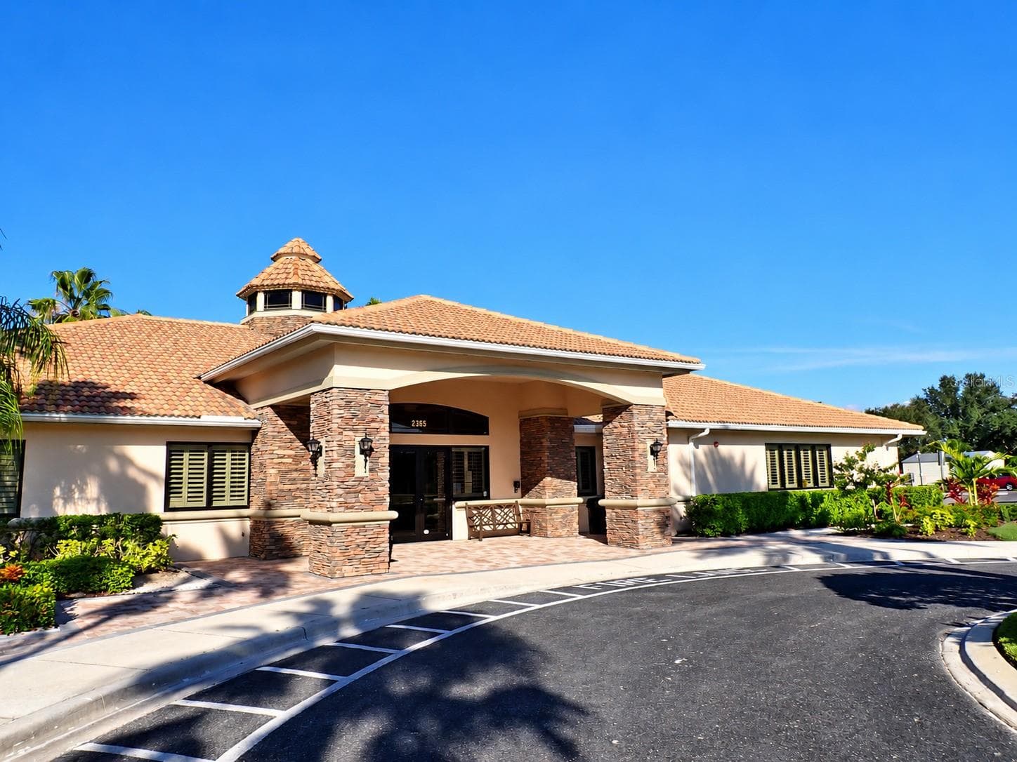 Single Family Residence at 11500 DANCING RIVER DR, VENICE, photo 11 of 14