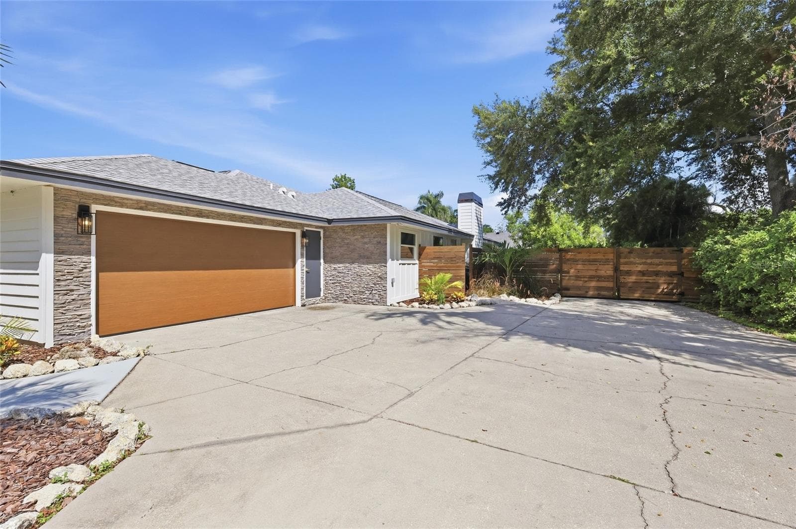 Single Family Residence at 1411 70TH ST NW, BRADENTON, photo 5 of 51