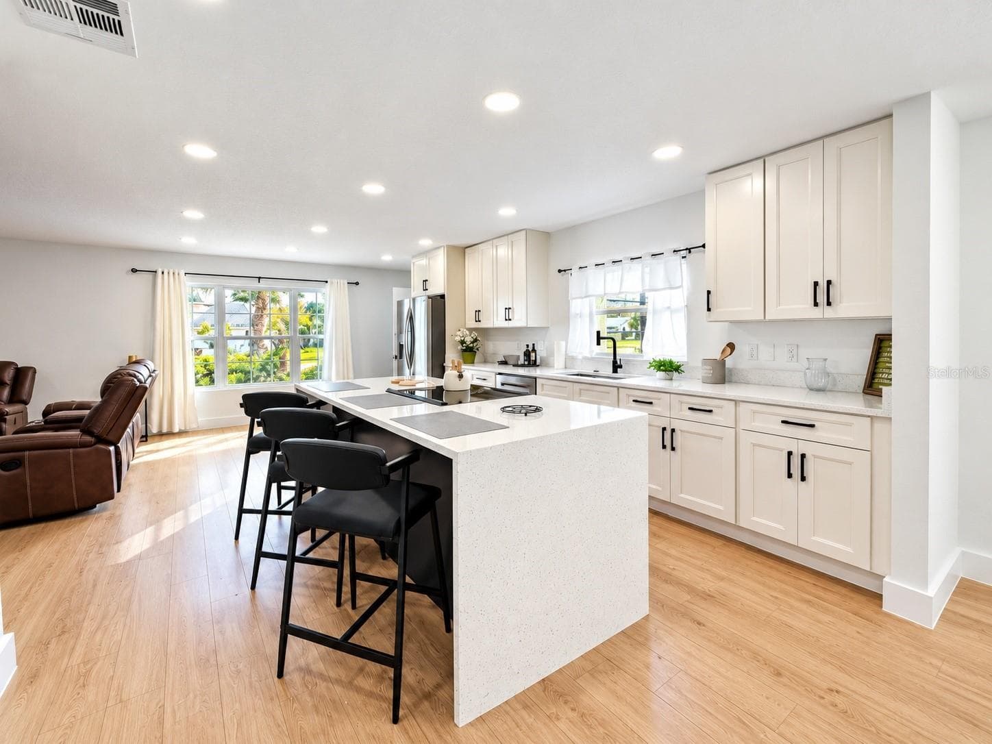 Single Family Residence at 2462 ALBANY DR, KISSIMMEE, photo 10 of 38