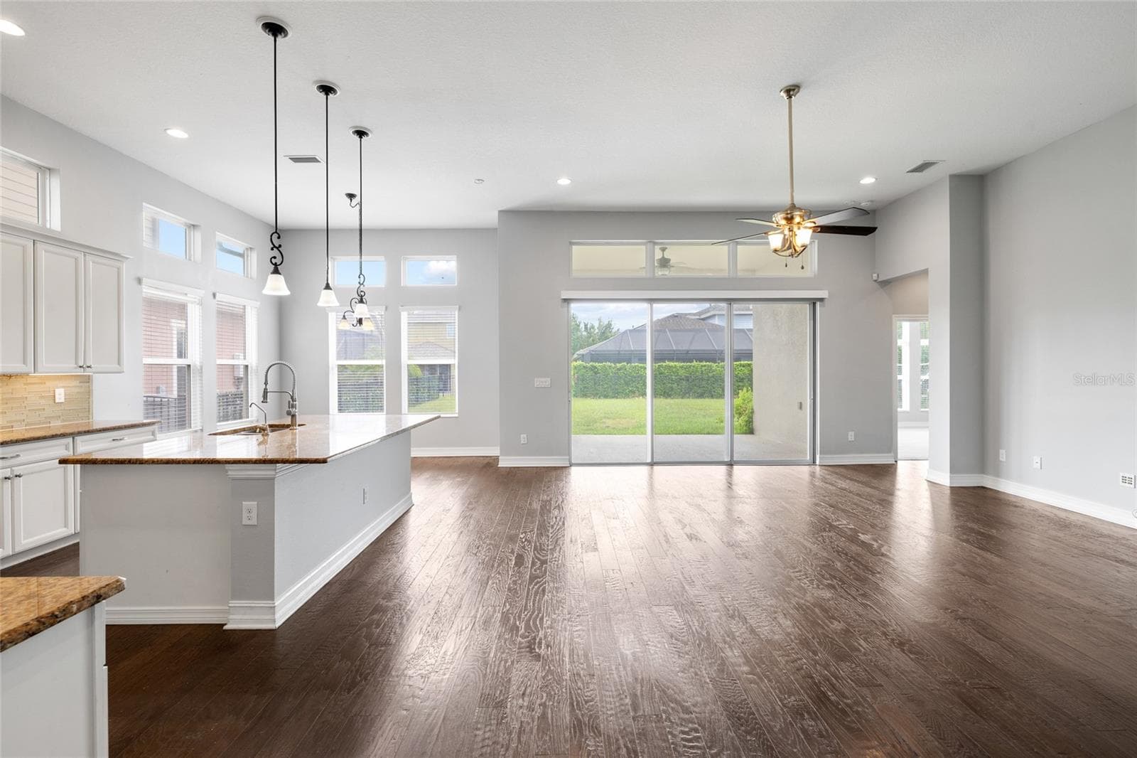 Single Family Residence at 5914 SHELL RIDGE DR, LITHIA, photo 16 of 100