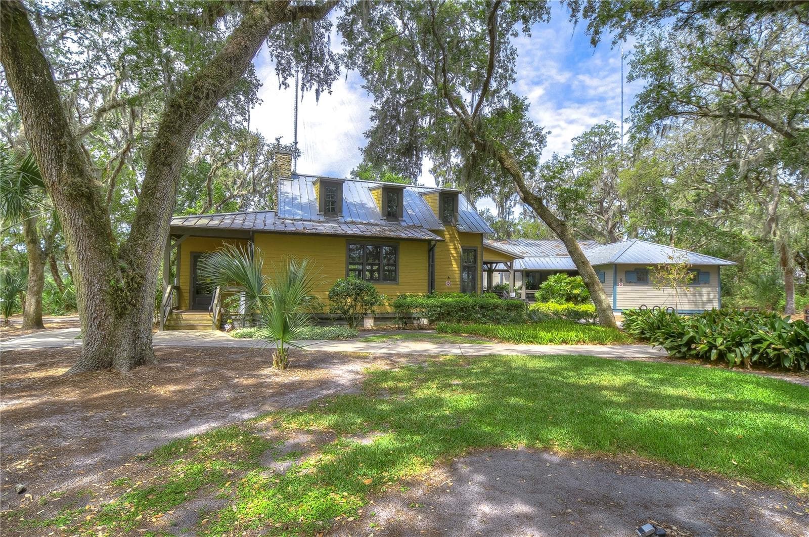 Single Family Residence at 5914 SHELL RIDGE DR, LITHIA, photo 99 of 100