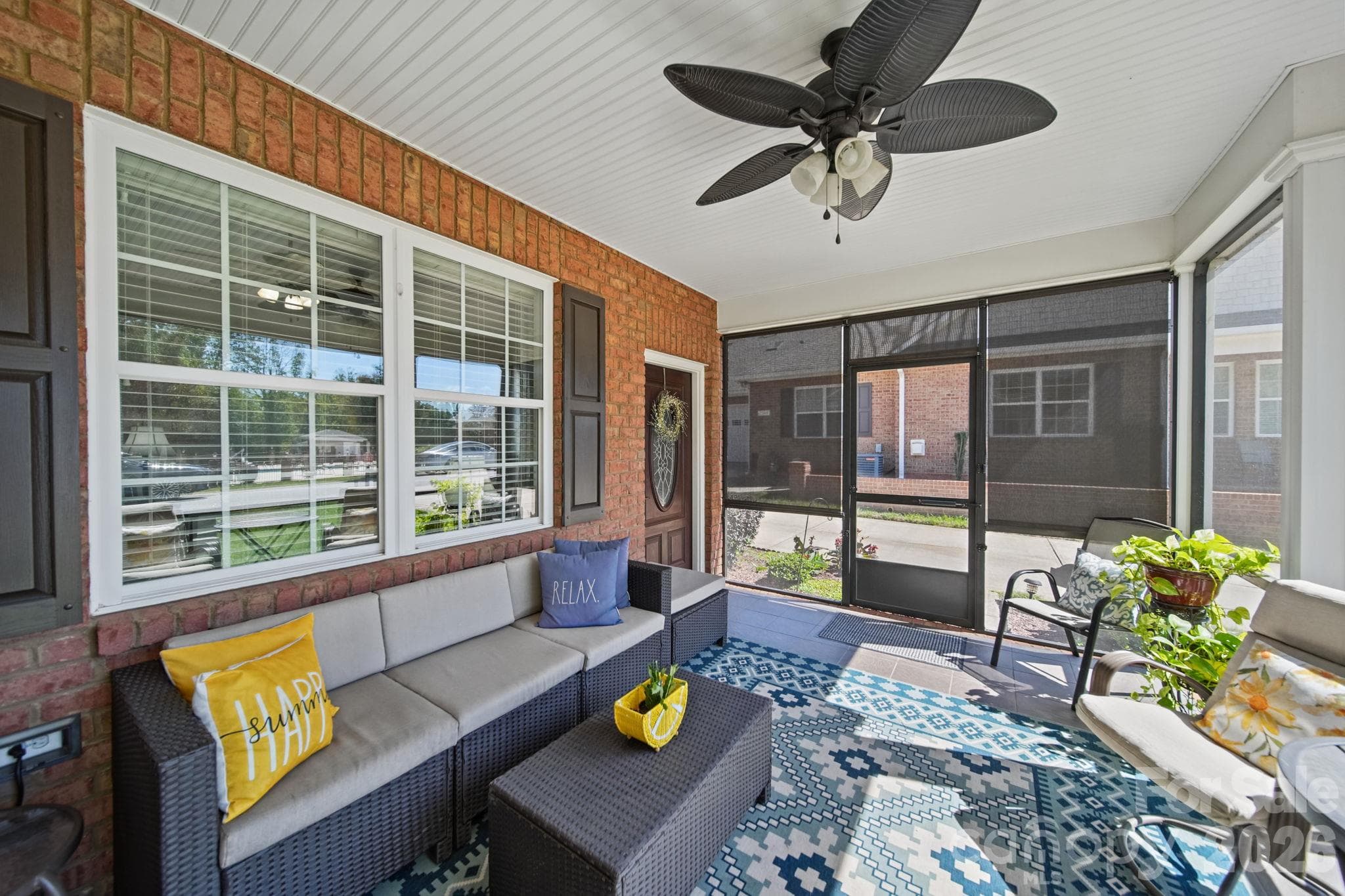 Screened porch - 2367 Stardust Court, Denver