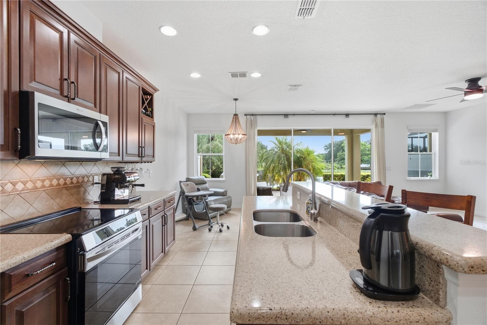 Kitchen - 11722 CASA LAGO LN, TAMPA