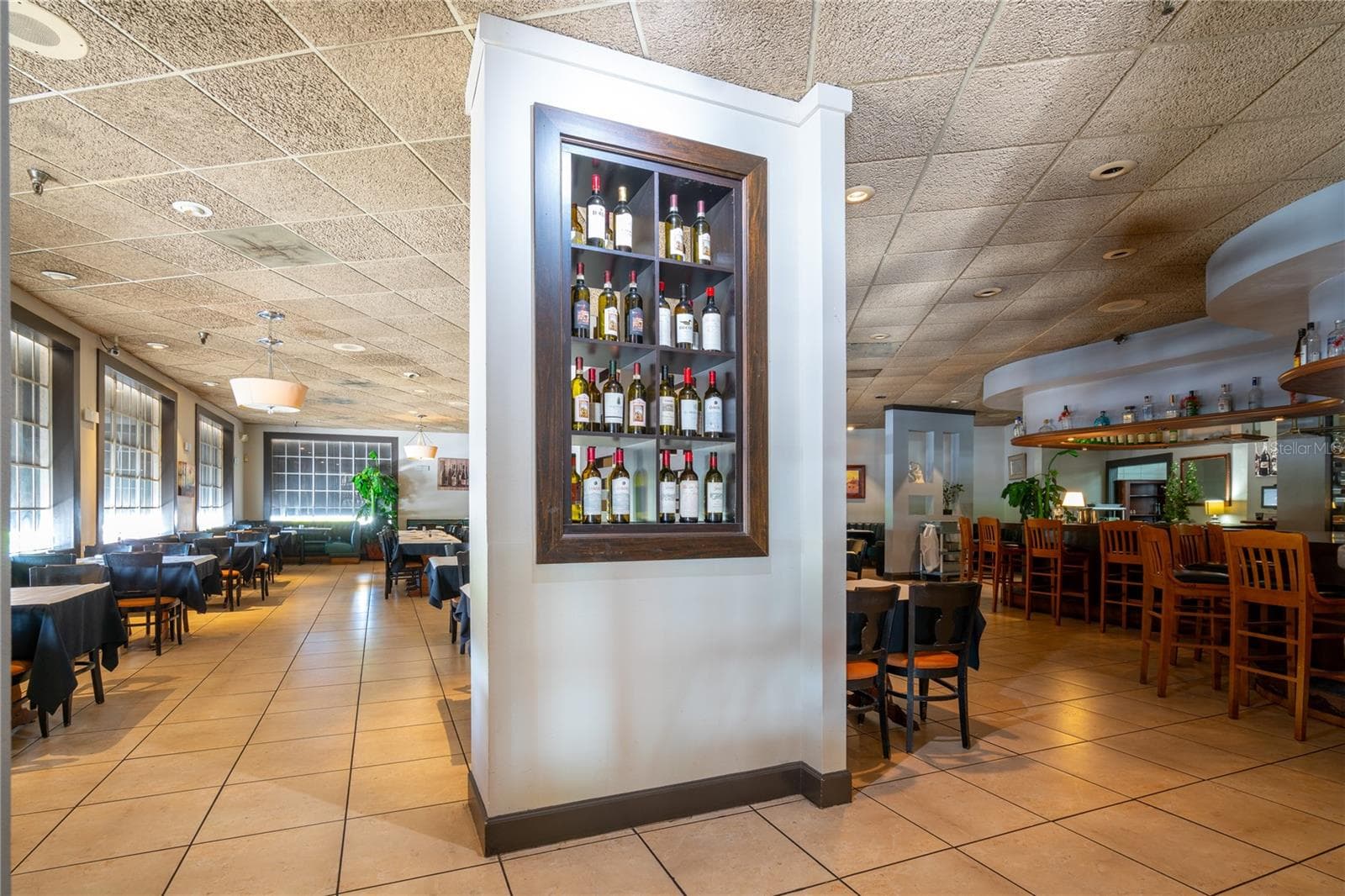 Restaurant at KISSIMMEE, photo 6 of 14
