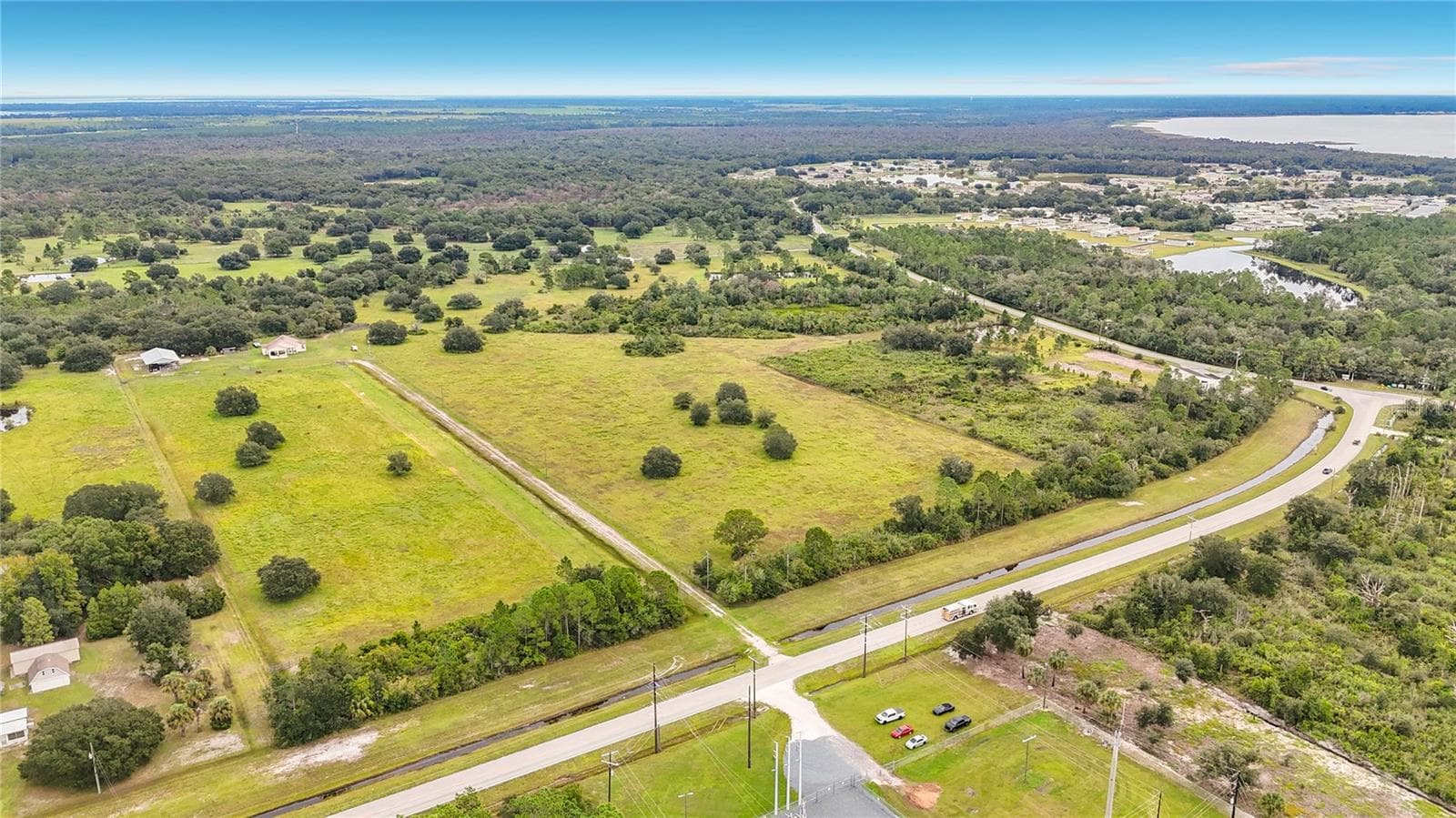 Mixed Use at 10721 LEISURE LN E, LAKE WALES, photo 5 of 52
