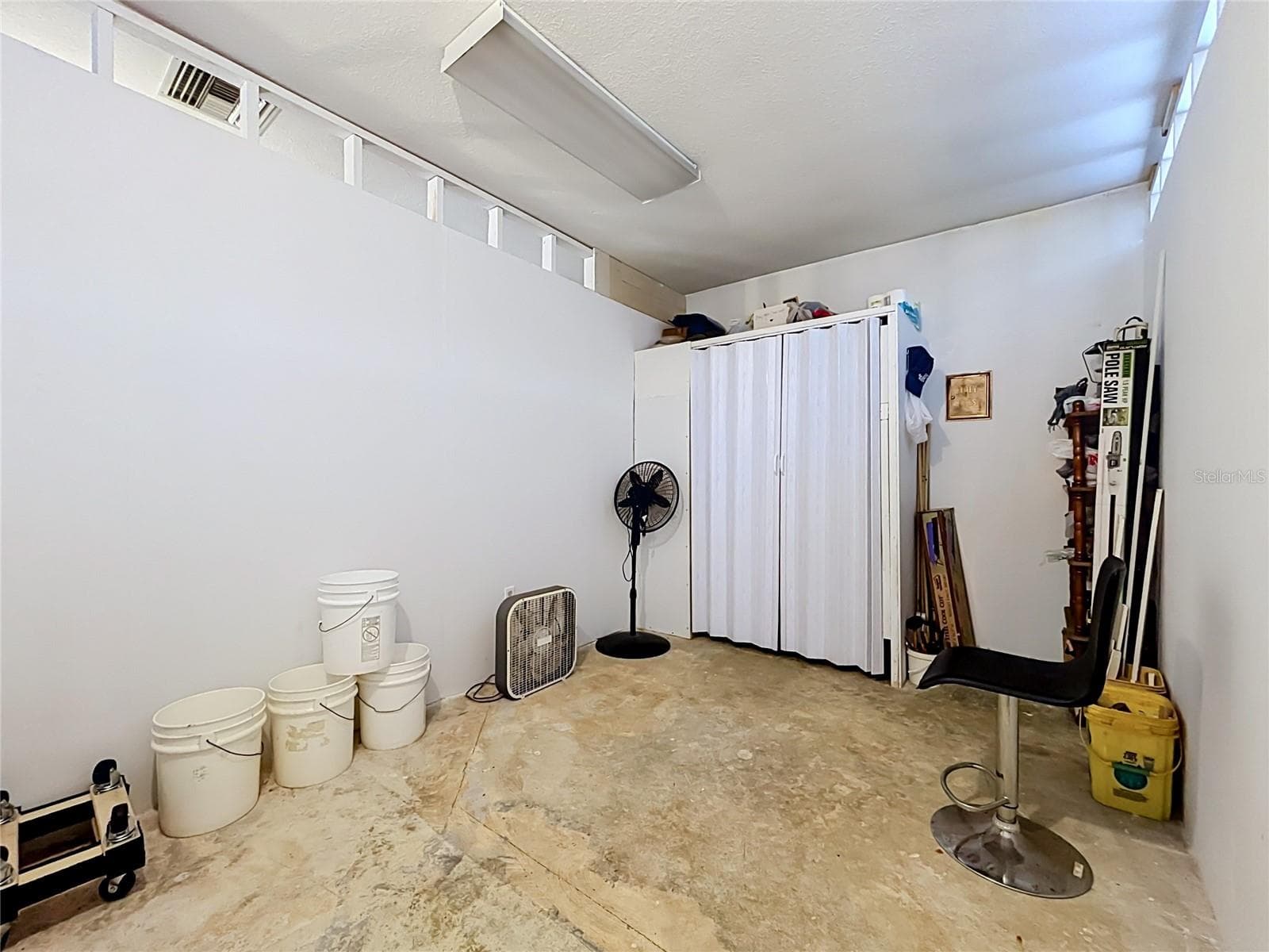 Mixed Use at 10721 LEISURE LN E, LAKE WALES, photo 36 of 52