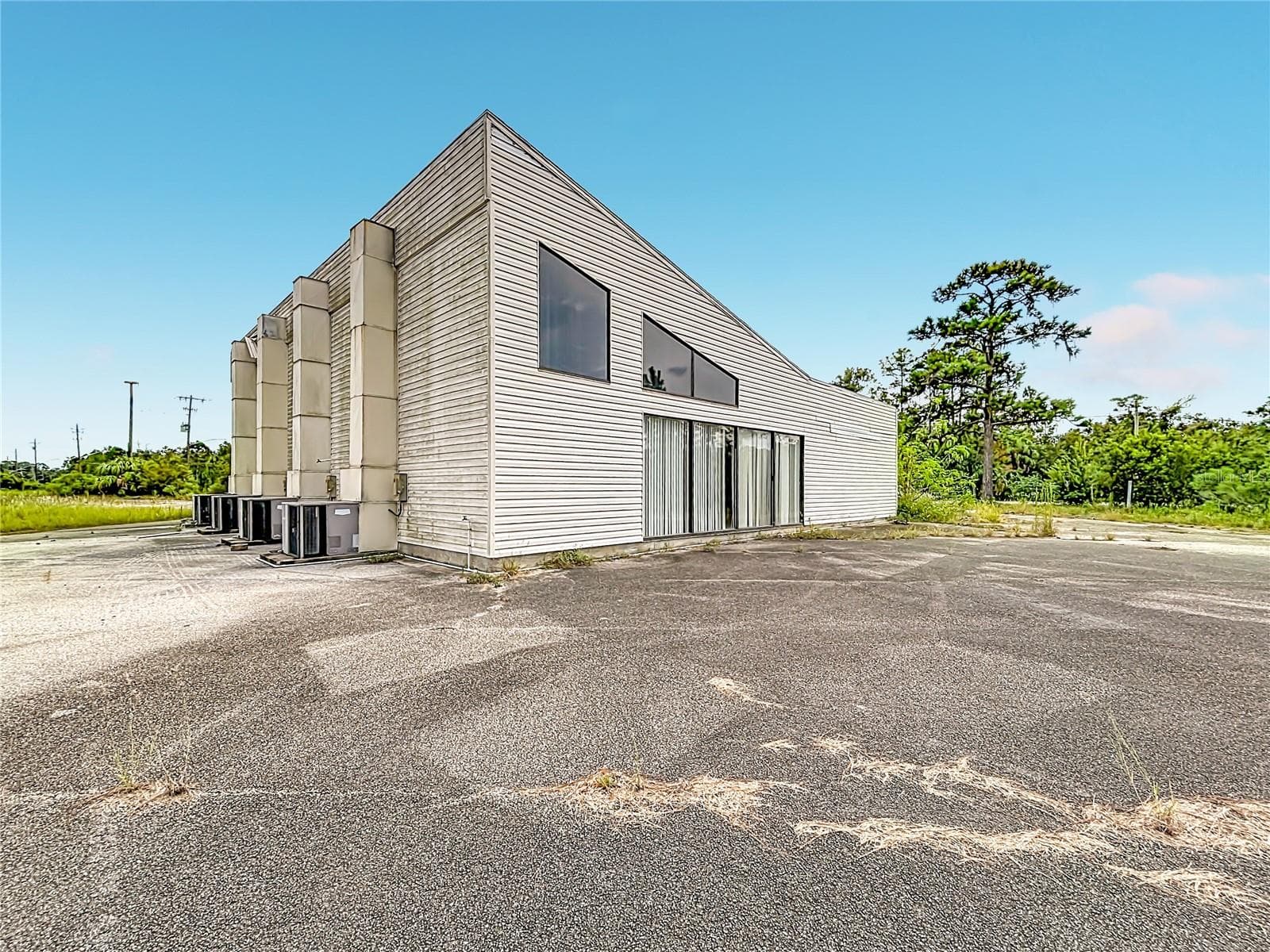 Mixed Use at 10721 LEISURE LN E, LAKE WALES, photo 40 of 52