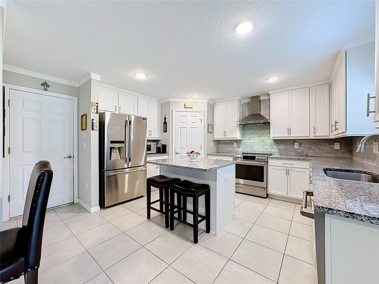 Single Family Residence at 16712 MOONER PLANK CIR, WIMAUMA, photo 15 of 57