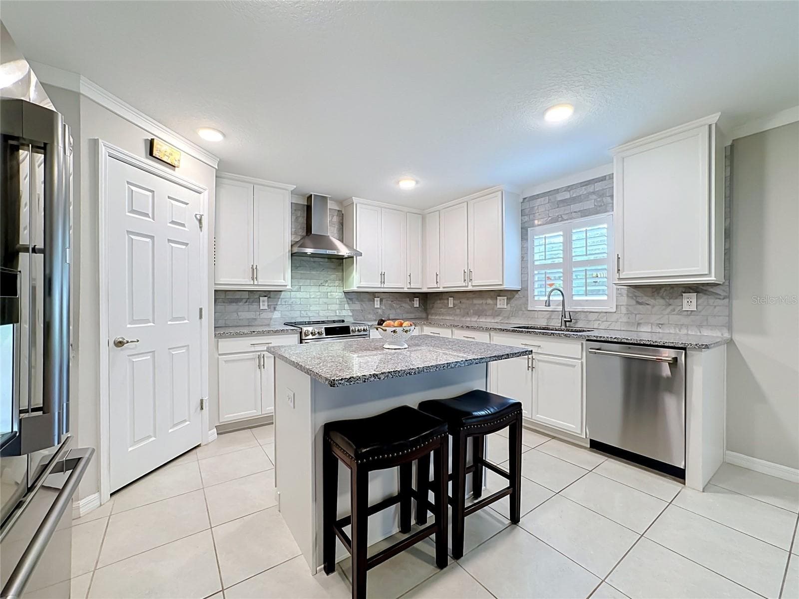 Single Family Residence at 16712 MOONER PLANK CIR, WIMAUMA, photo 16 of 57