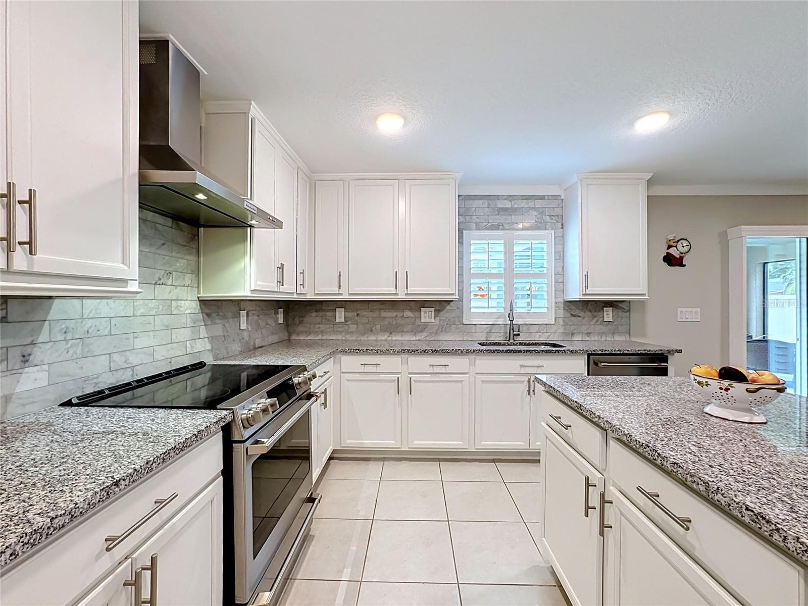Single Family Residence at 16712 MOONER PLANK CIR, WIMAUMA, photo 18 of 57
