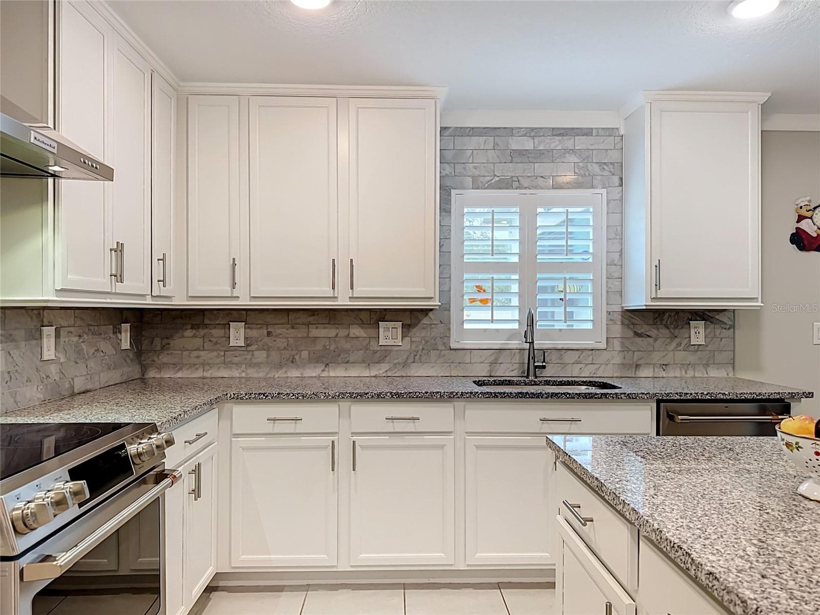 Single Family Residence at 16712 MOONER PLANK CIR, WIMAUMA, photo 19 of 57