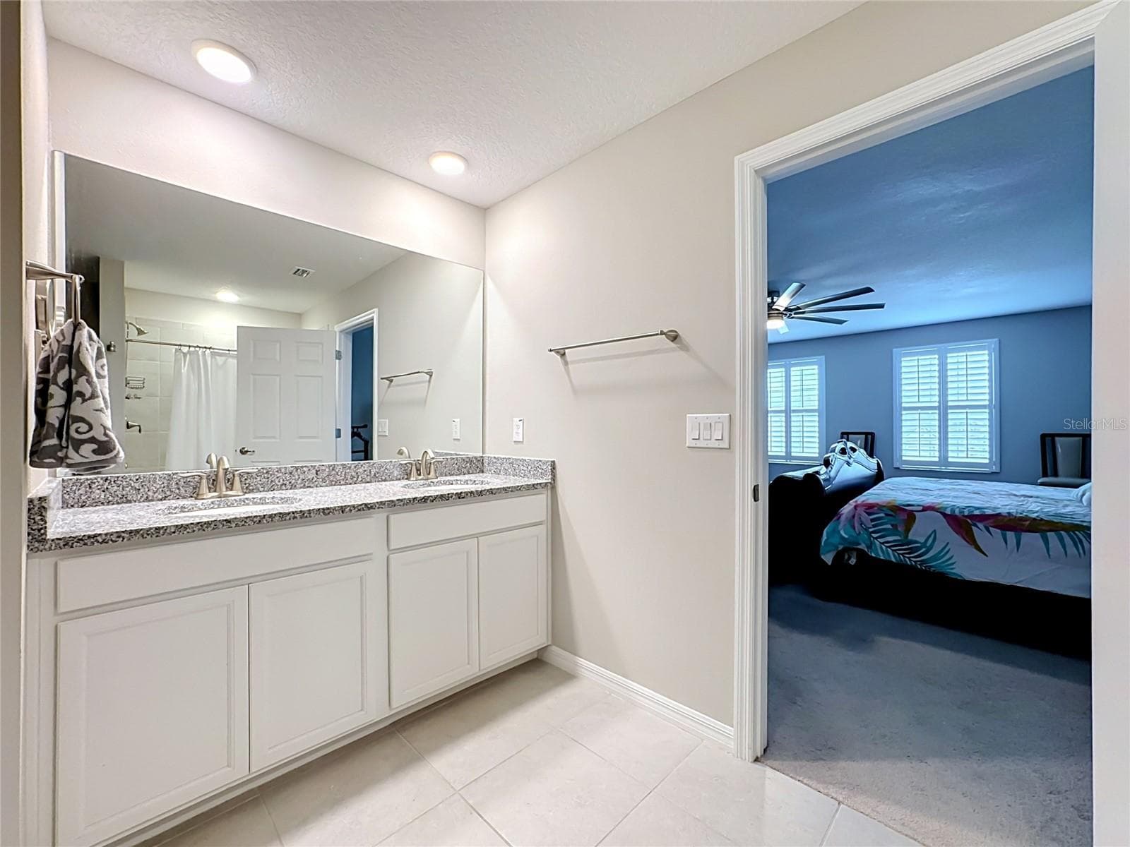 Single Family Residence at 16712 MOONER PLANK CIR, WIMAUMA, photo 33 of 57