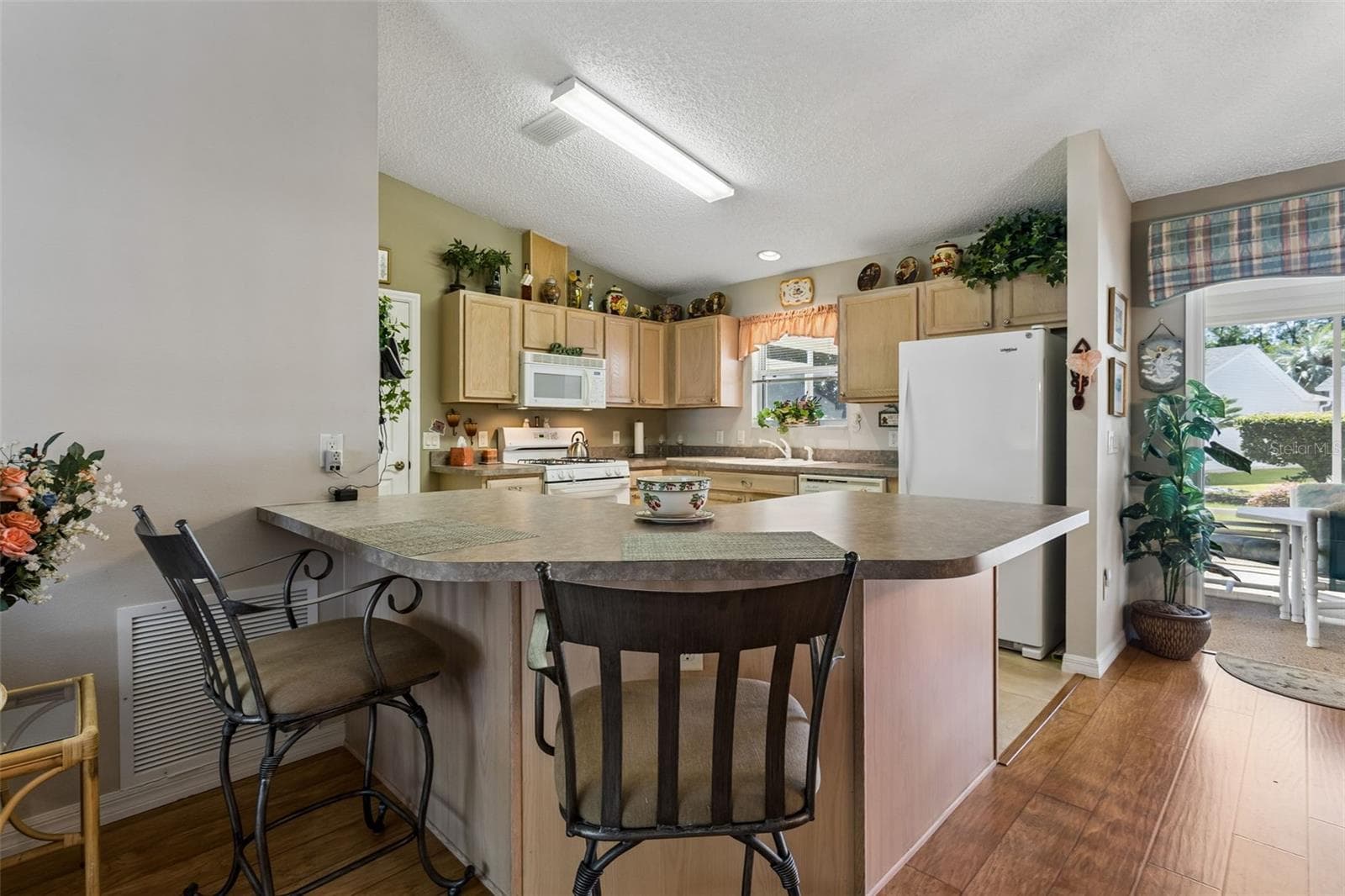 Single Family Residence at 1319 CARVELLO DR, THE VILLAGES, photo 4 of 15