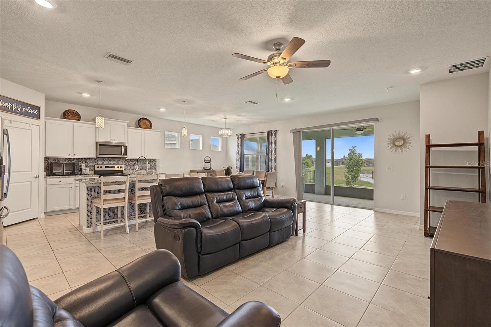 Single Family Residence at 13338 WATERLEAF GARDEN CIR, RIVERVIEW, photo 12 of 66